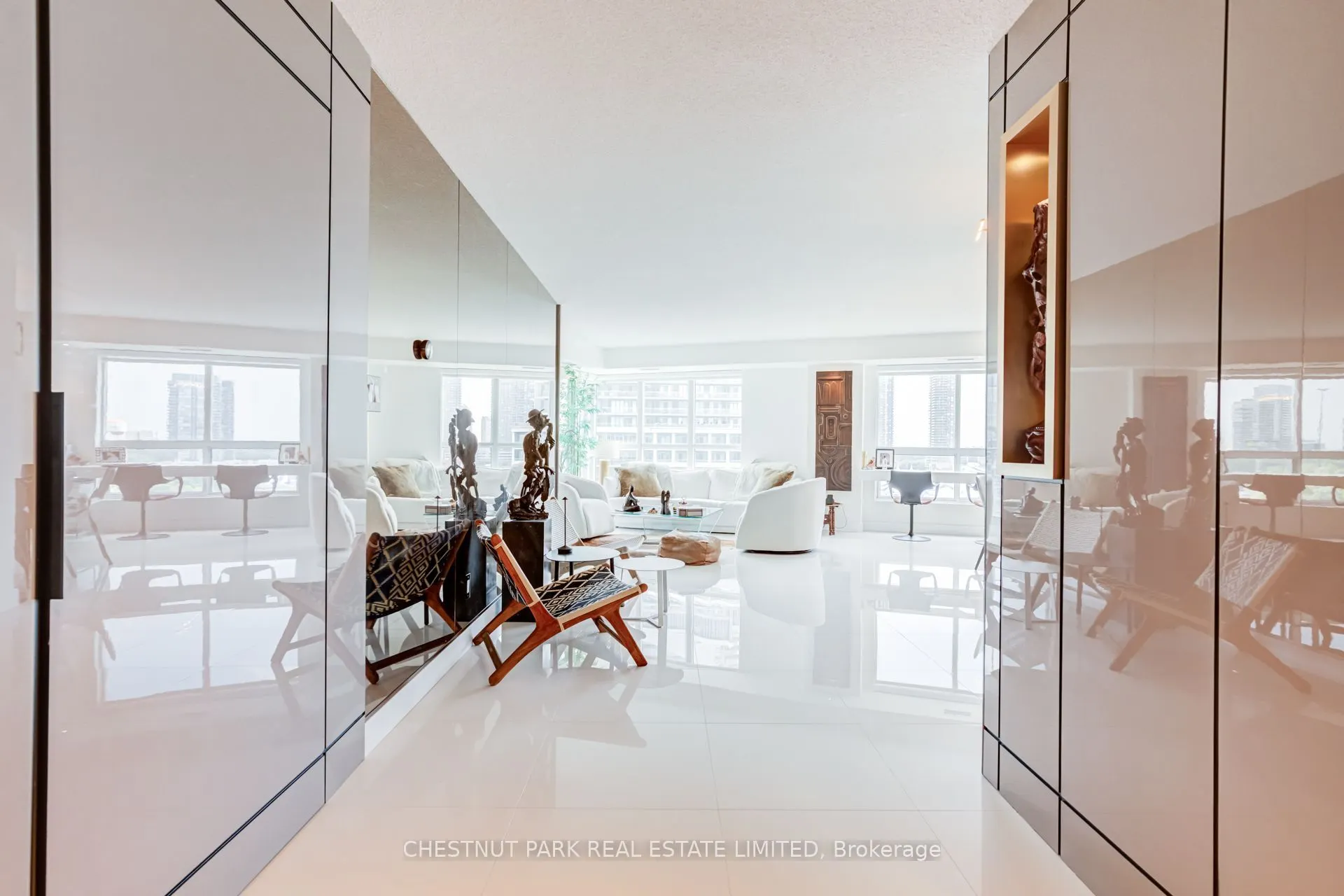 2111 Lake Shore Boulevard W #1208