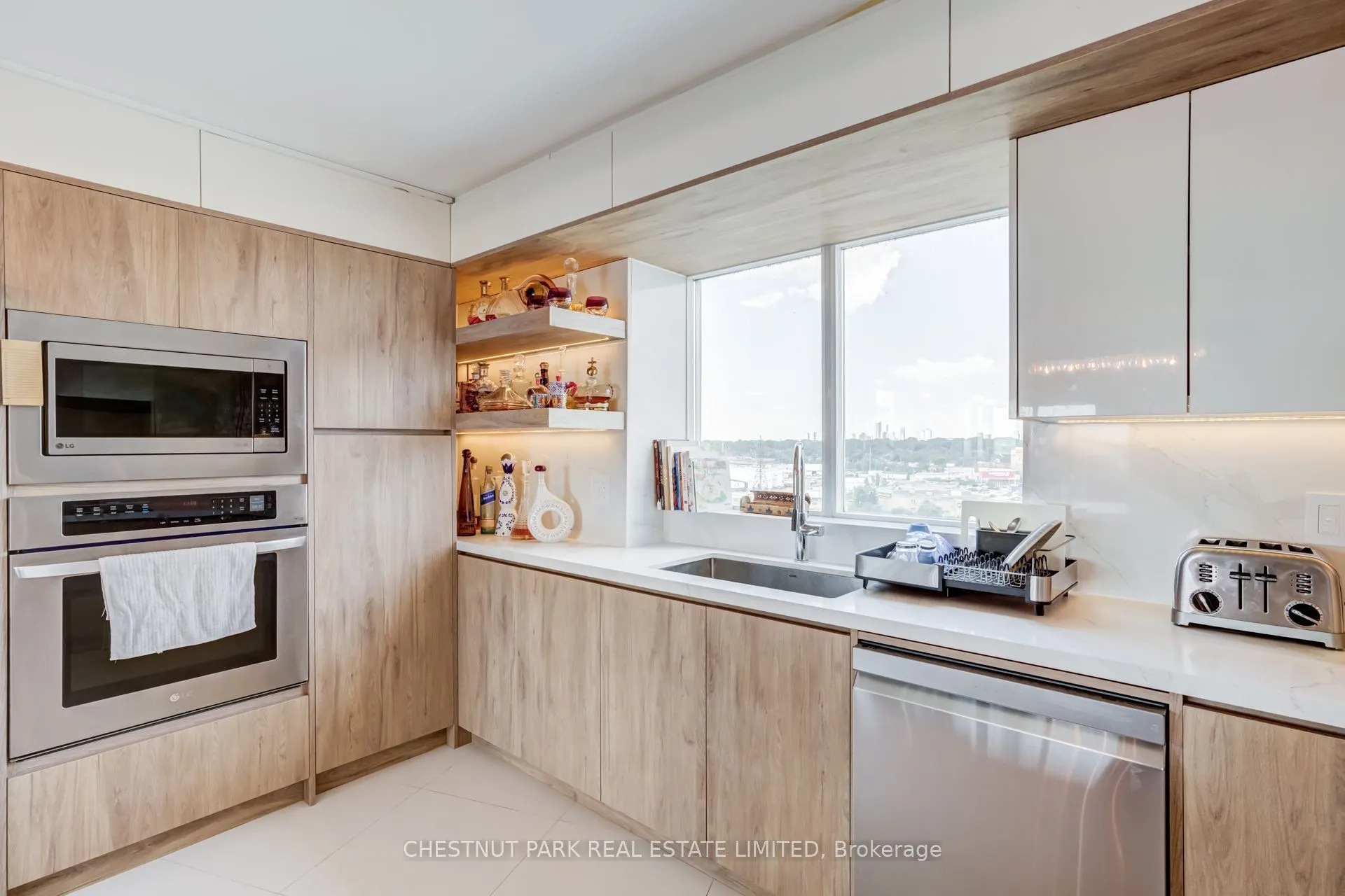 2111 Lake Shore Boulevard W #1208