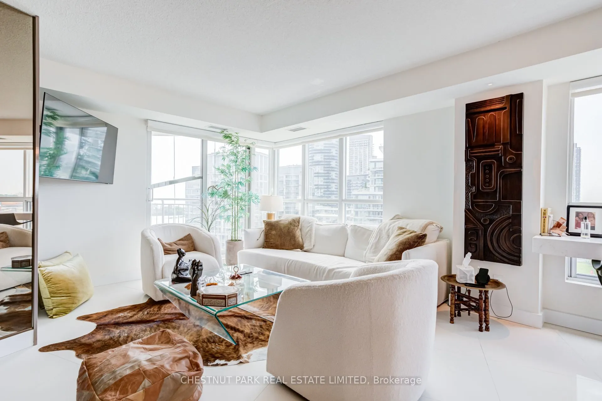 2111 Lake Shore Boulevard W #1208