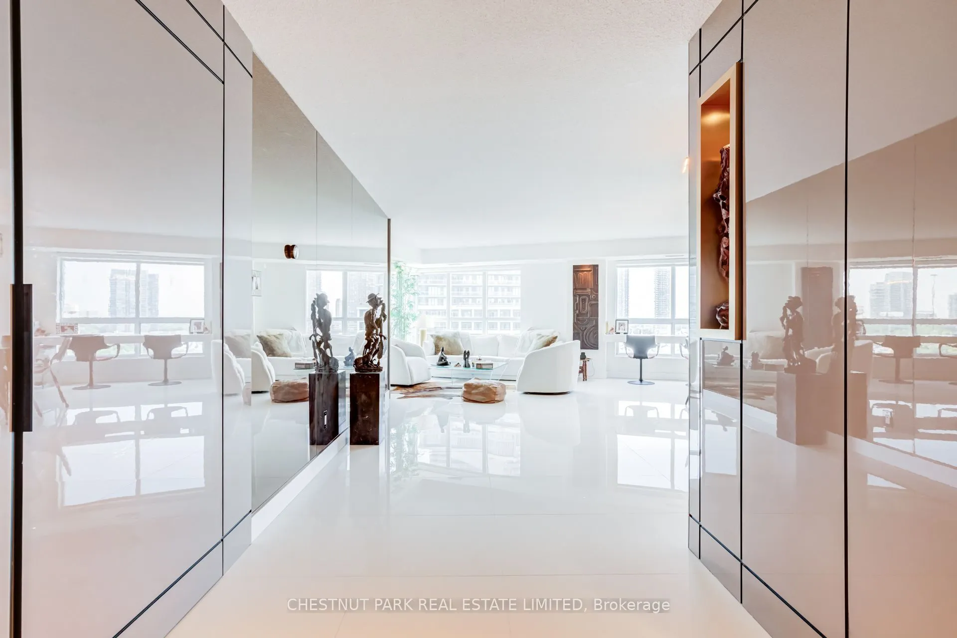 2111 Lake Shore Boulevard W #1208