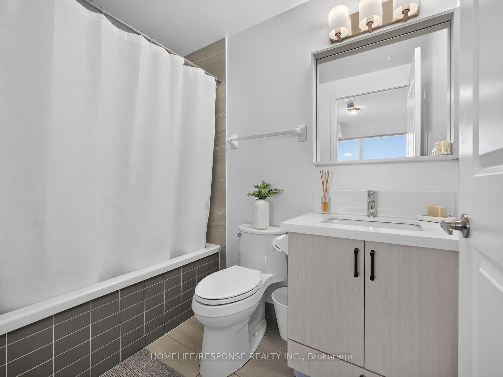4699 Glen Erin Drive #410