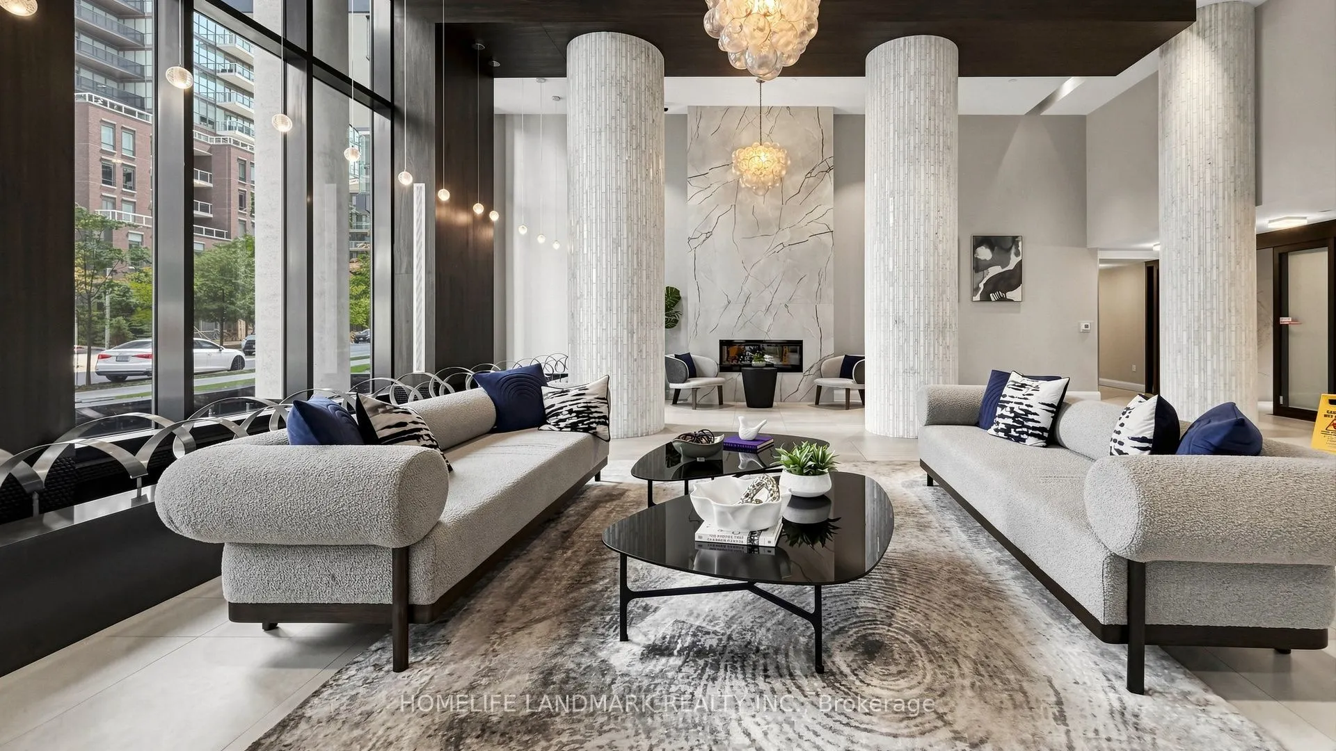 38 Annie Craig Drive #2702