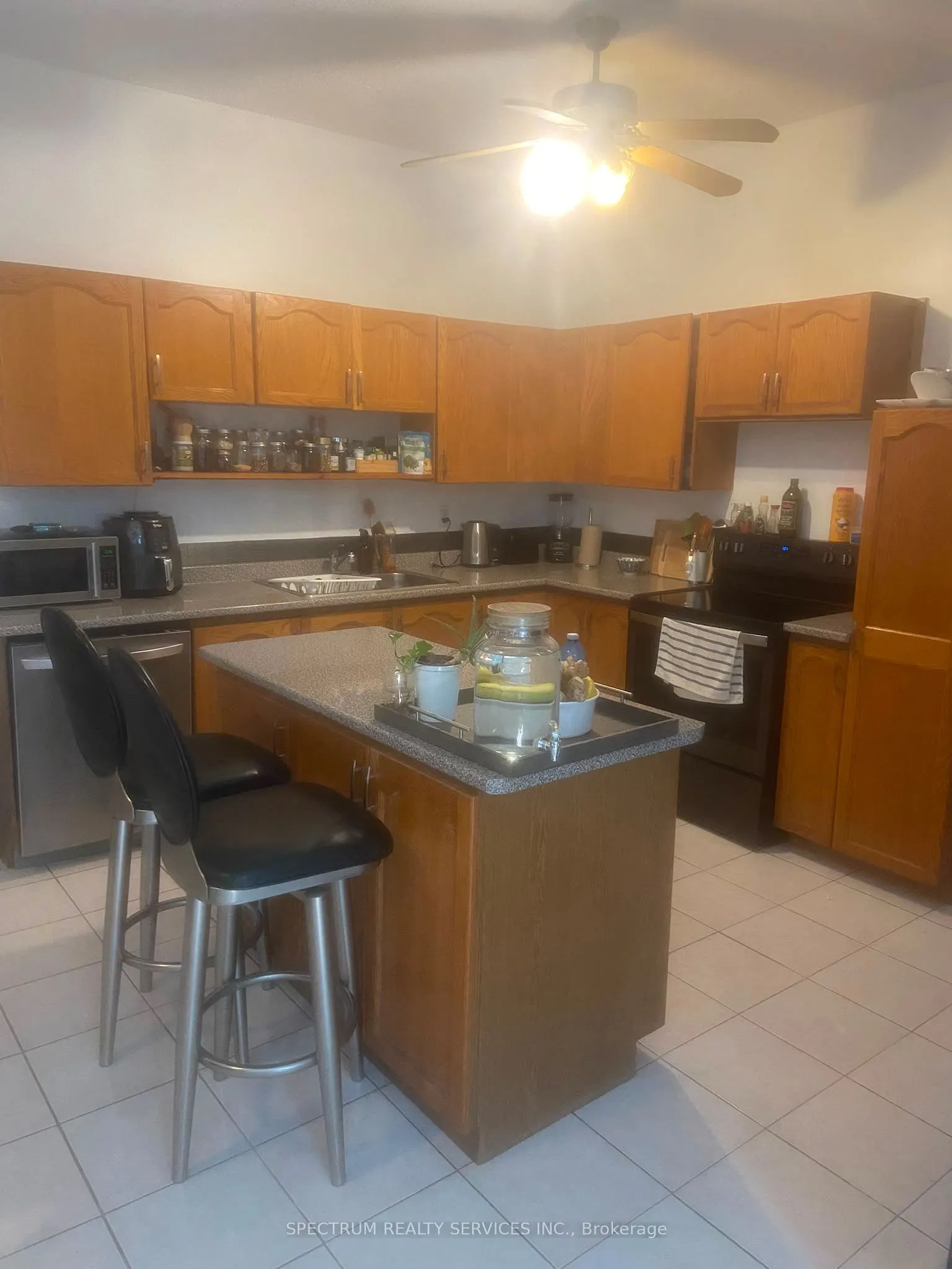 3126 Dundas Street W #Rear Main Floor Loft