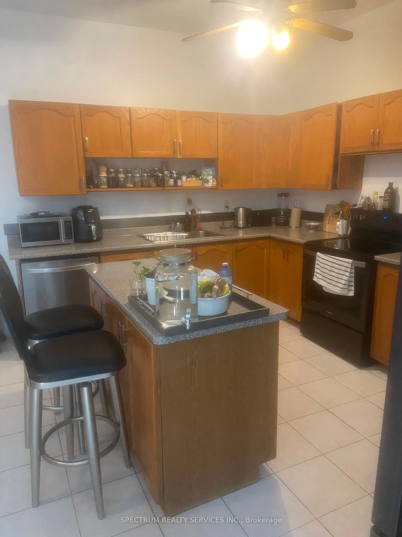 3126 Dundas Street W #Rear Main Floor Loft