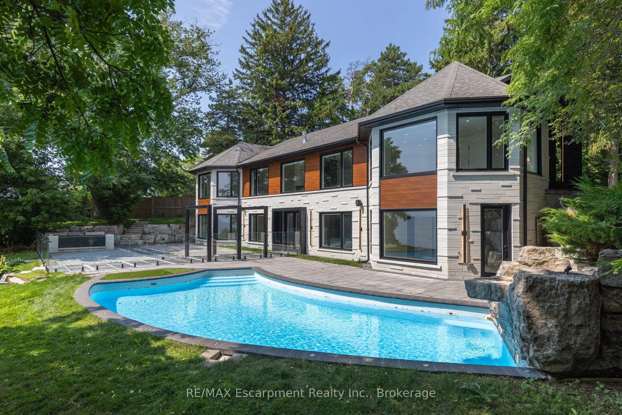 100 Appleby Place