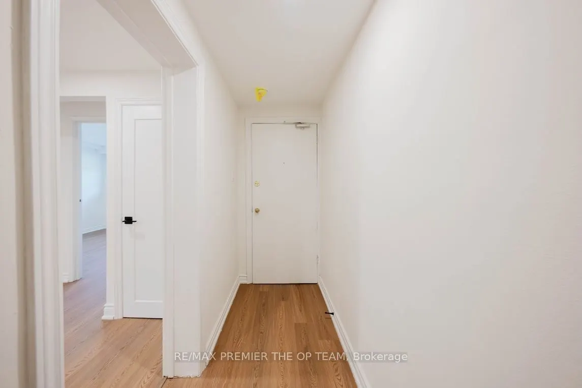 299 Quebec Avenue #1