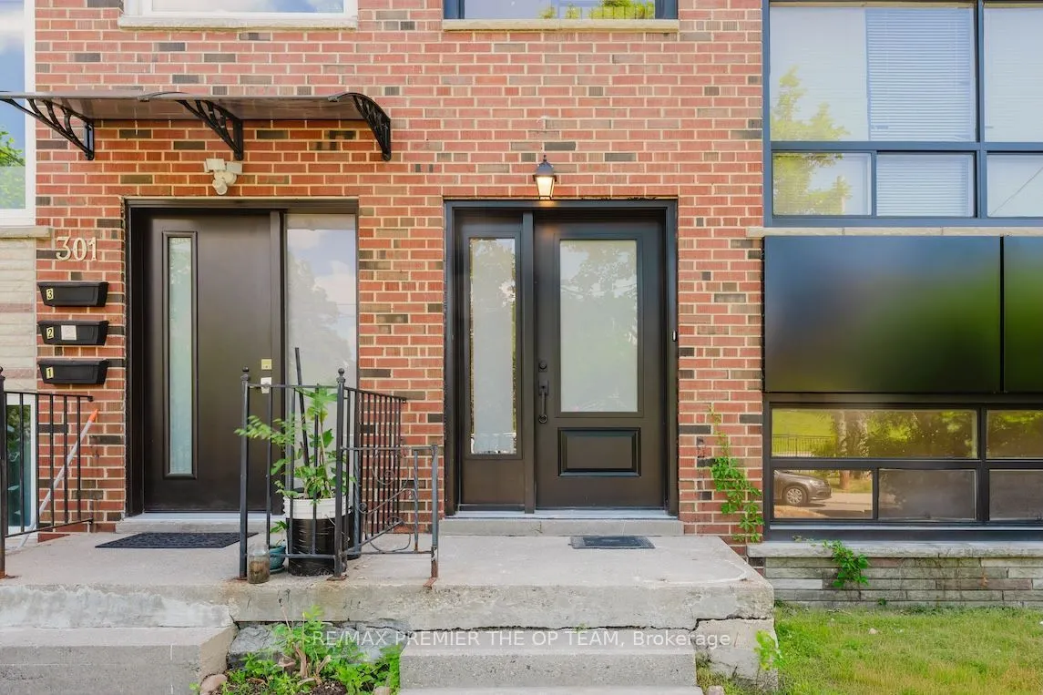 299 Quebec Avenue #1