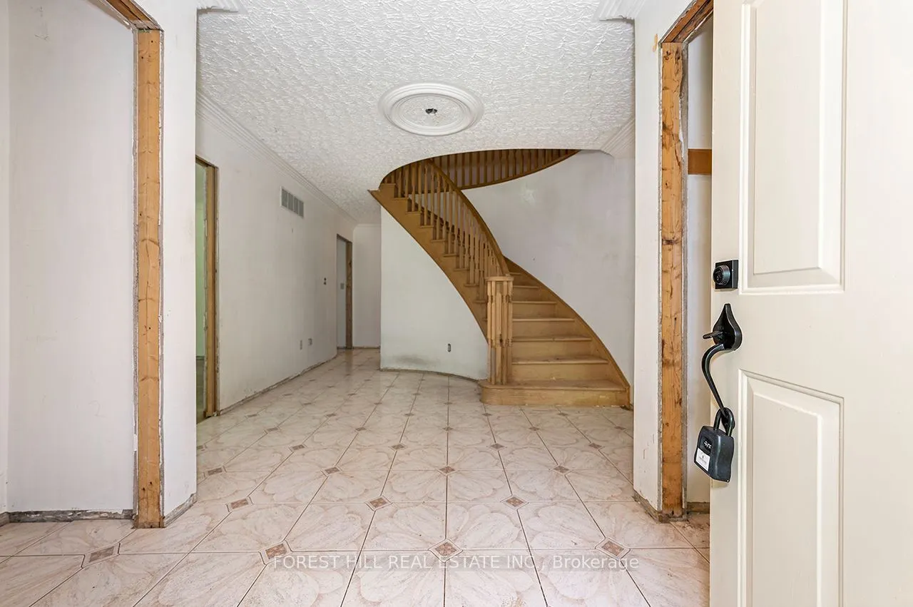 8300 Macarthur Drive