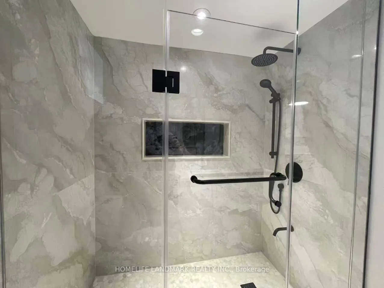 17 Rosemeade Avenue #Unit 3