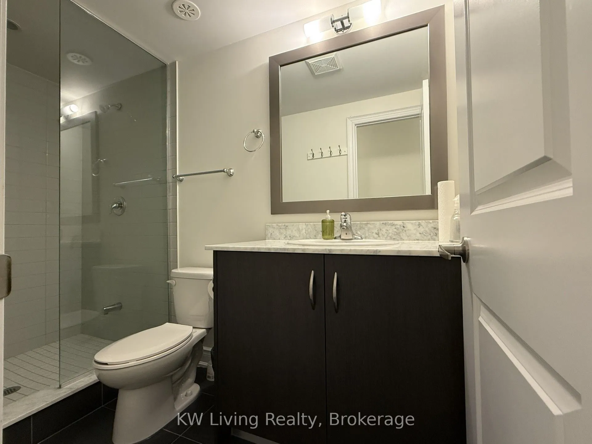 2005 Queensborough Gate #Lot 13