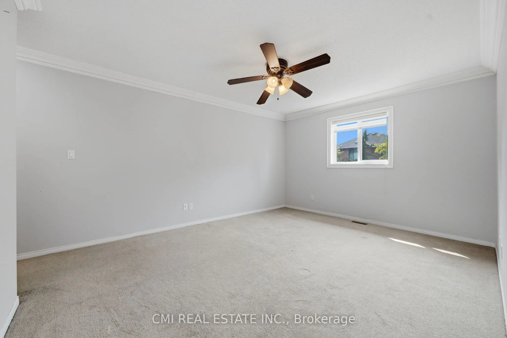 366 Marshall Crescent