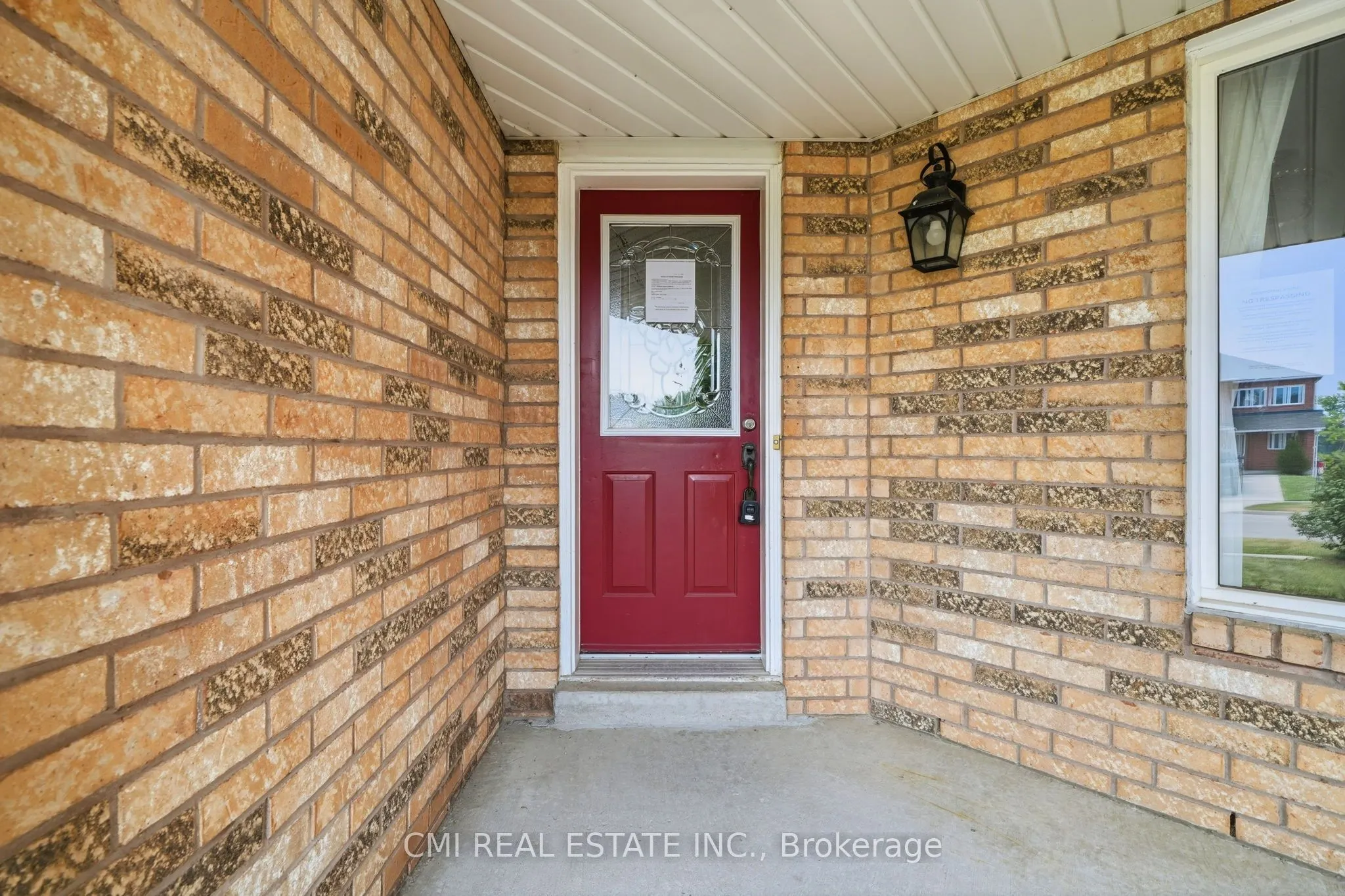 366 Marshall Crescent