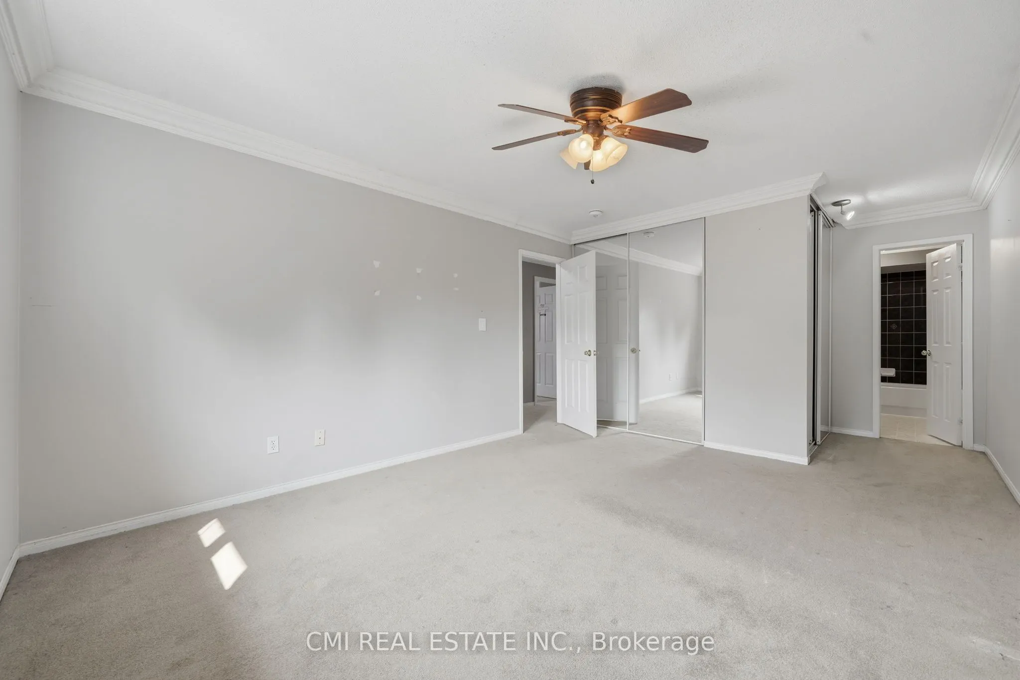 366 Marshall Crescent
