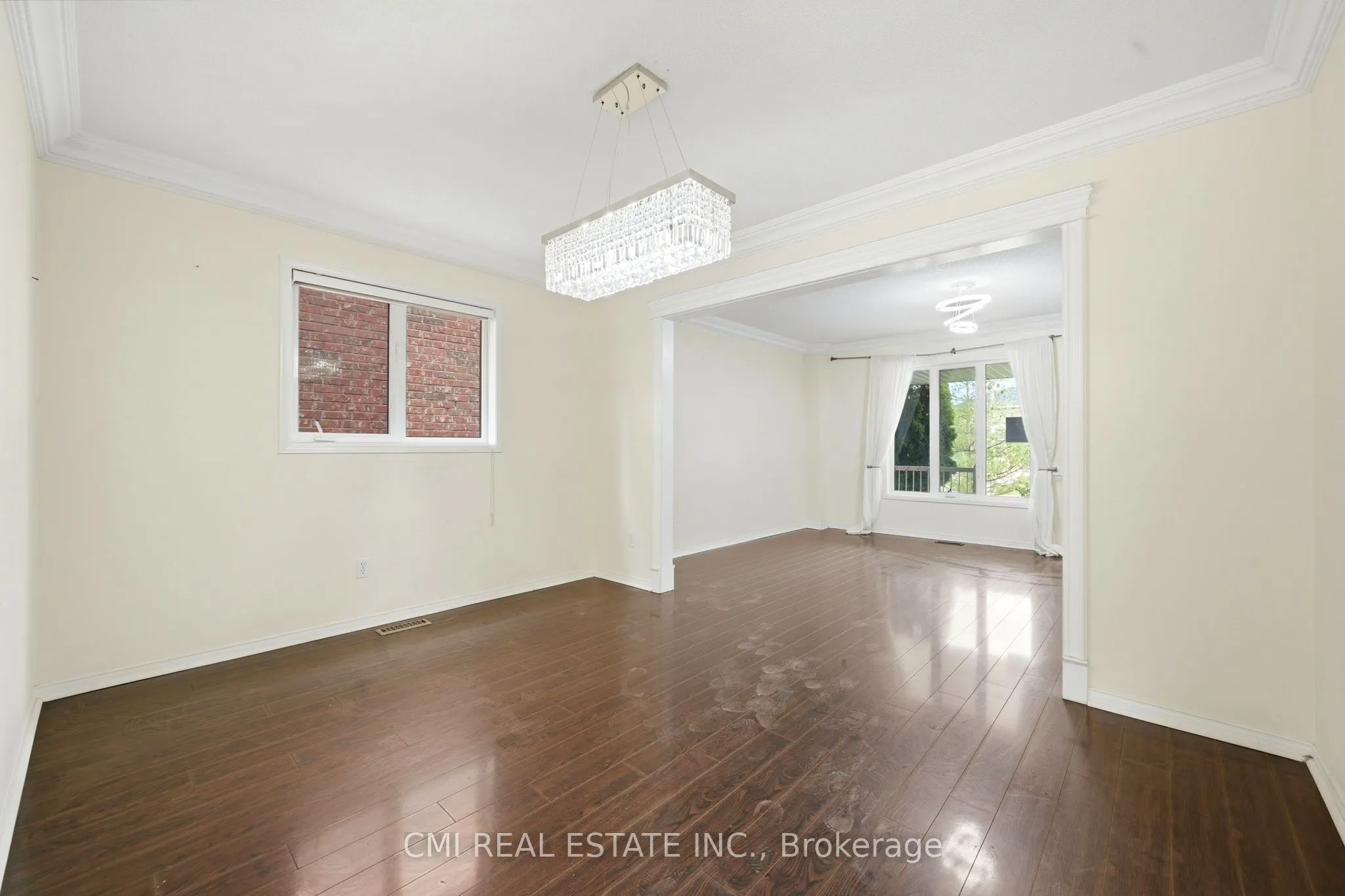 366 Marshall Crescent
