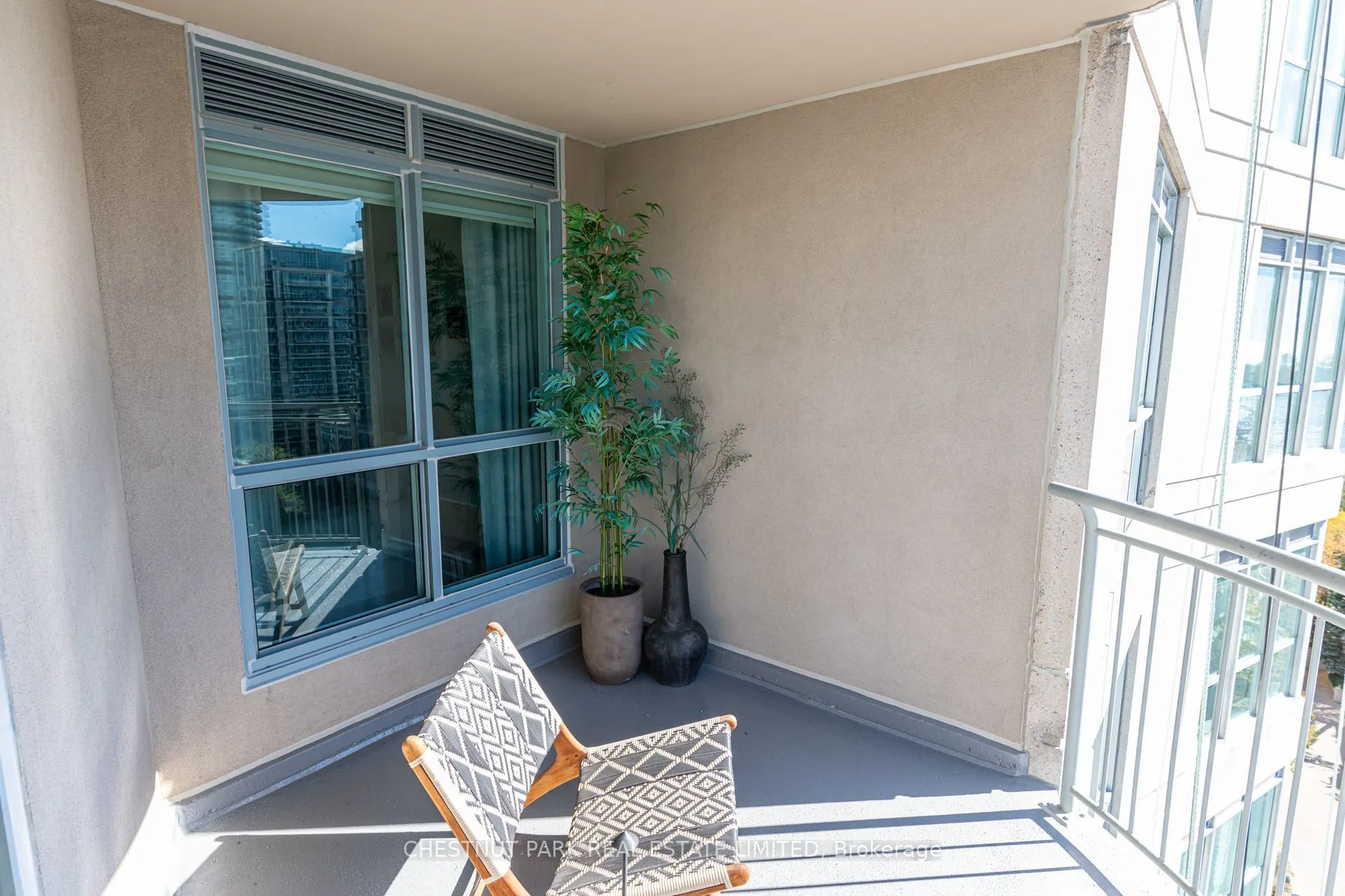 2111 Lake Shore Boulevard W #1208