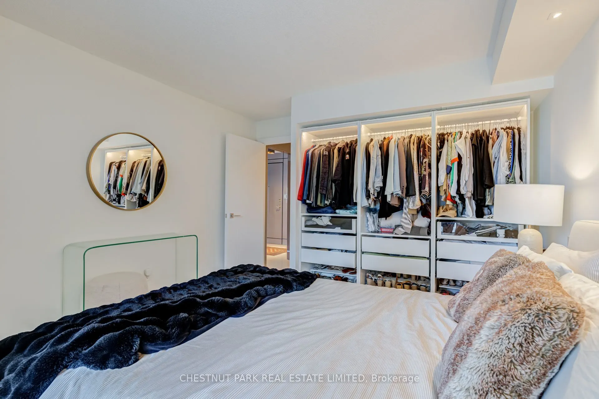 2111 Lake Shore Boulevard W #1208
