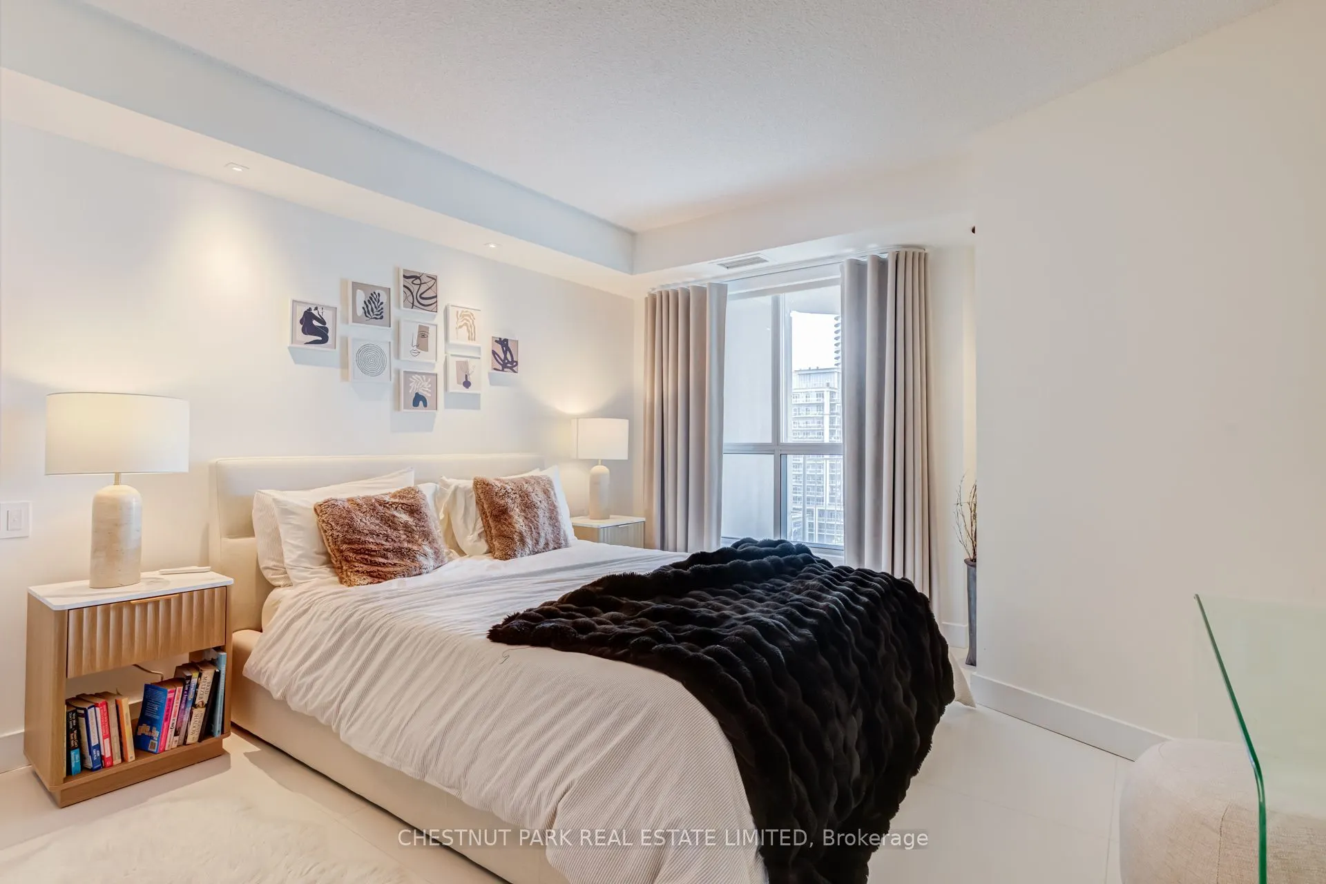 2111 Lake Shore Boulevard W #1208