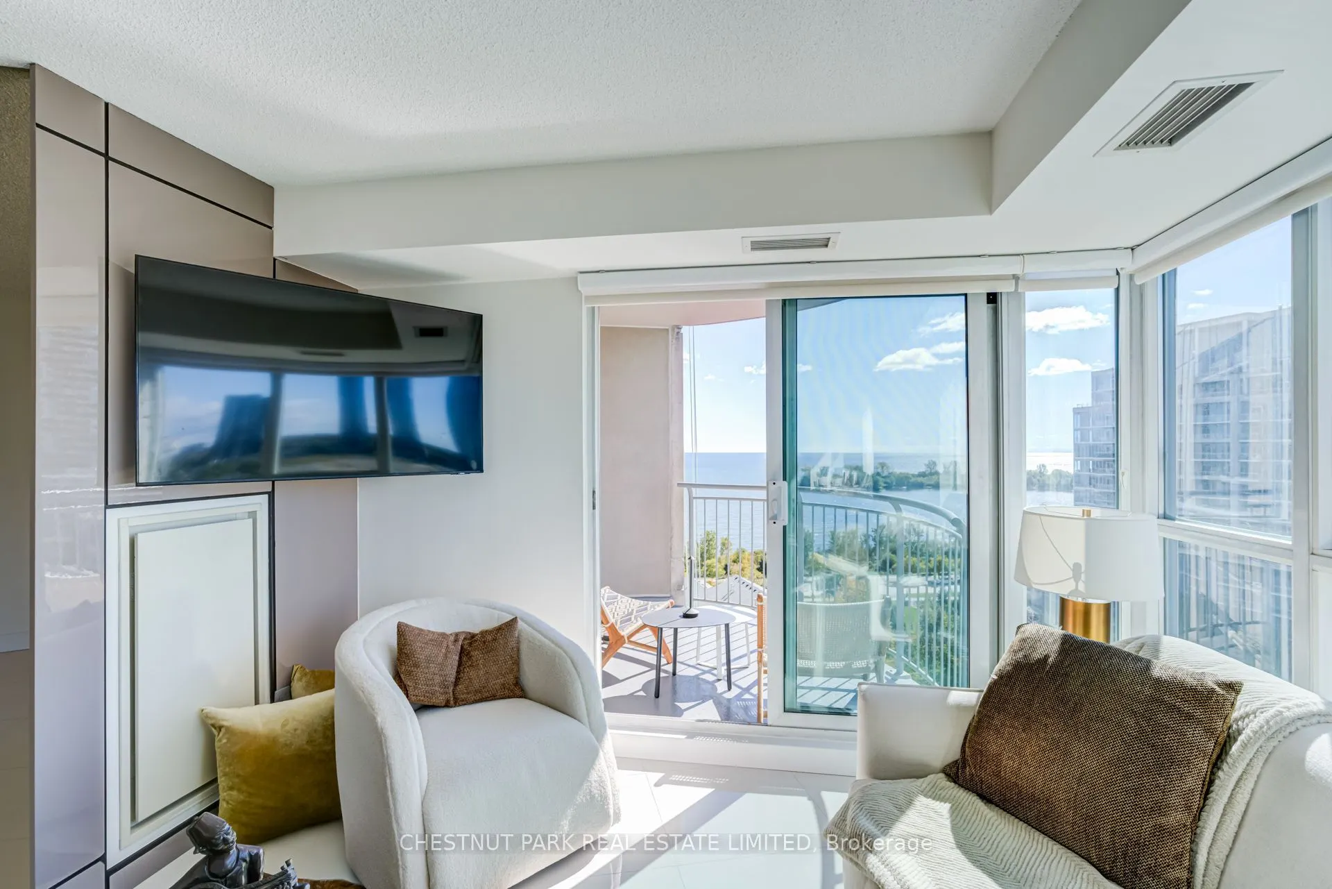 2111 Lake Shore Boulevard W #1208
