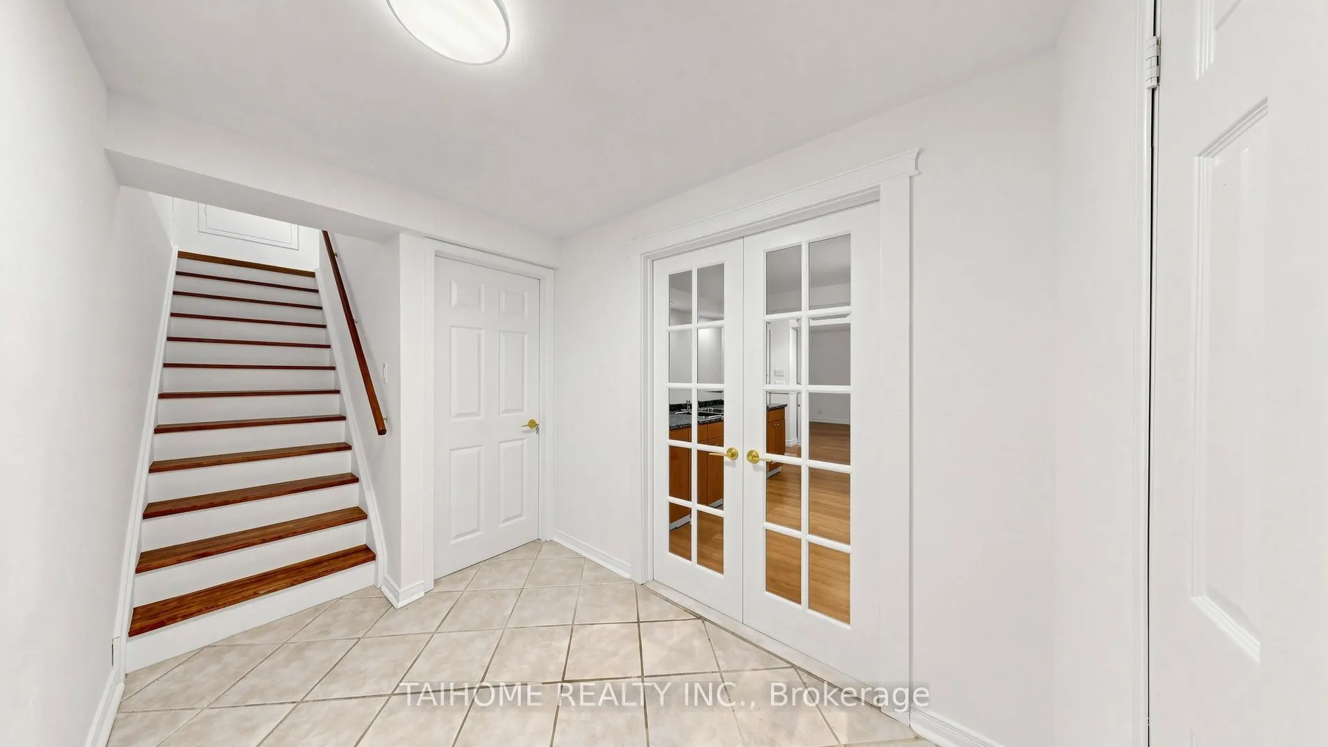 3573 Colonial Drive