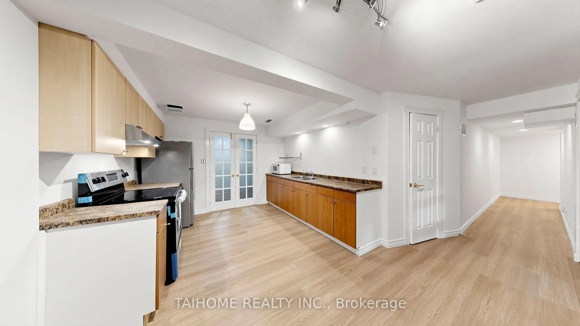 3573 Colonial Drive