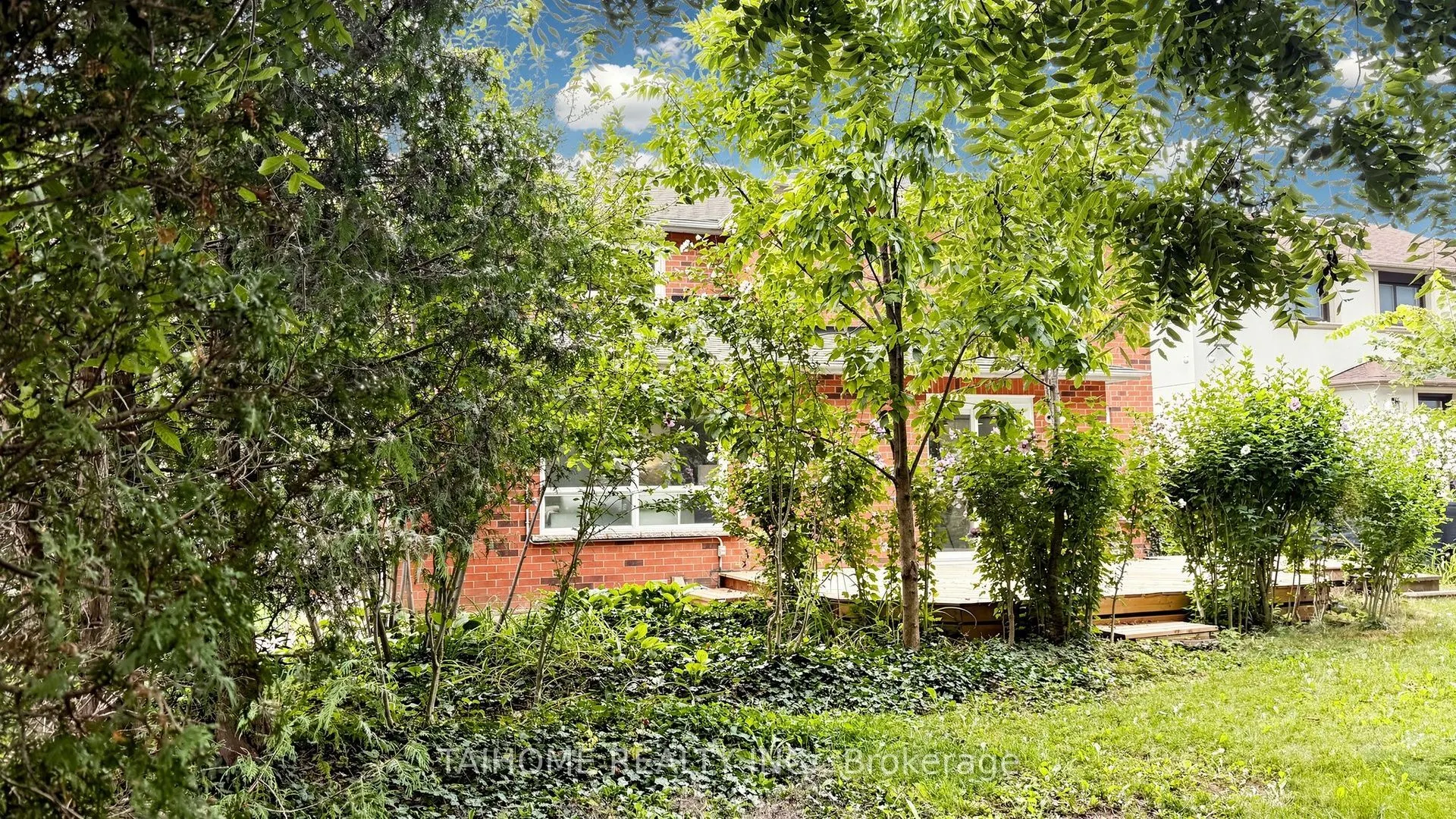 3573 Colonial Drive