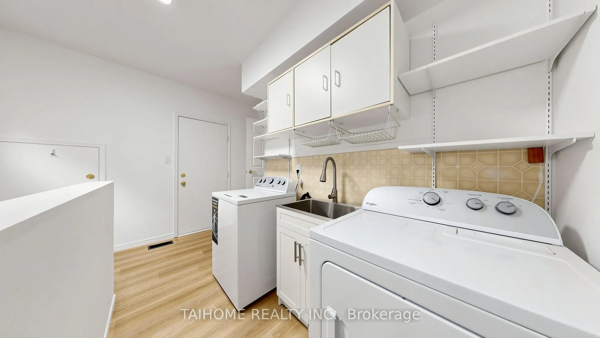 3573 Colonial Drive