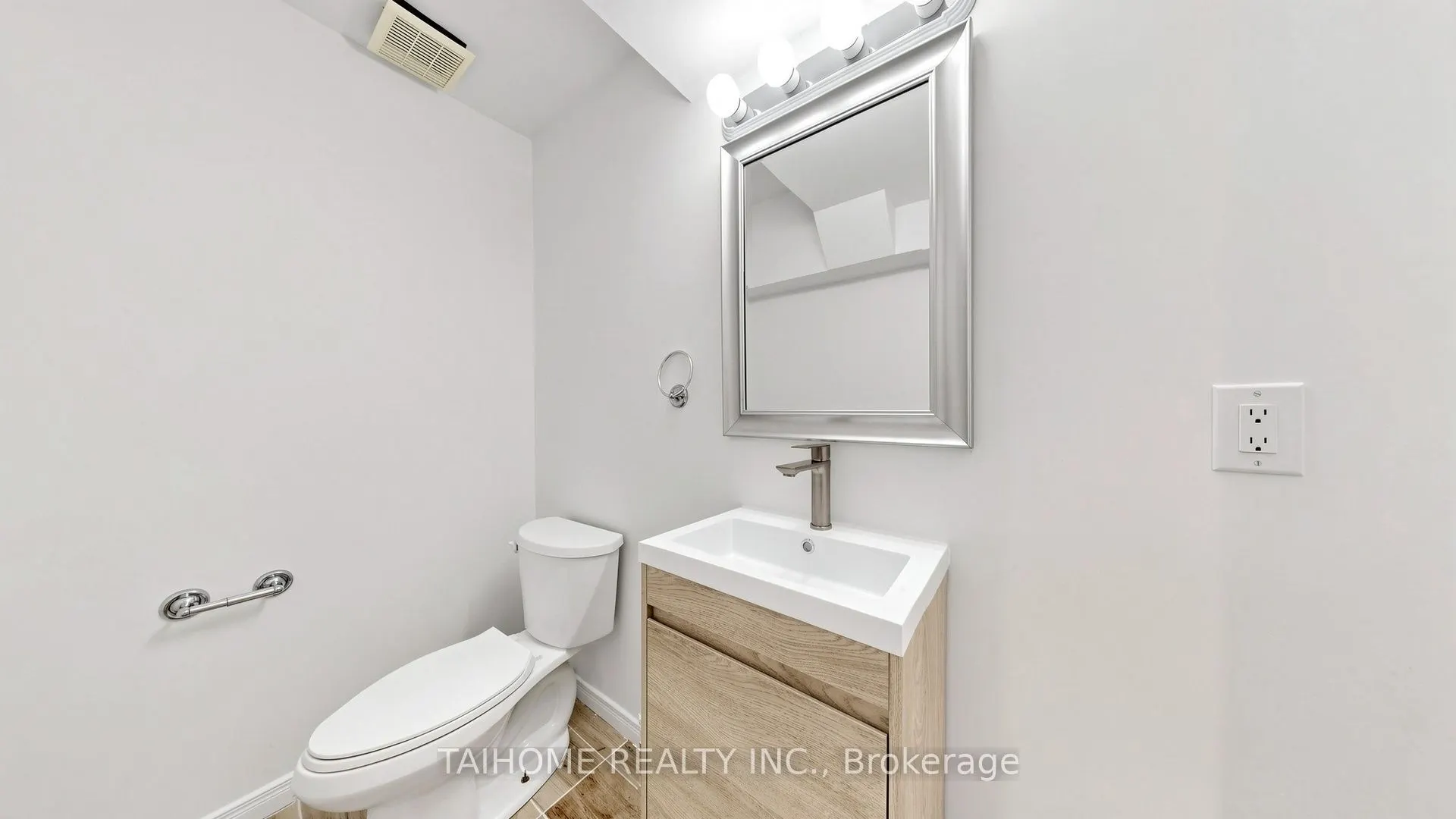 3573 Colonial Drive