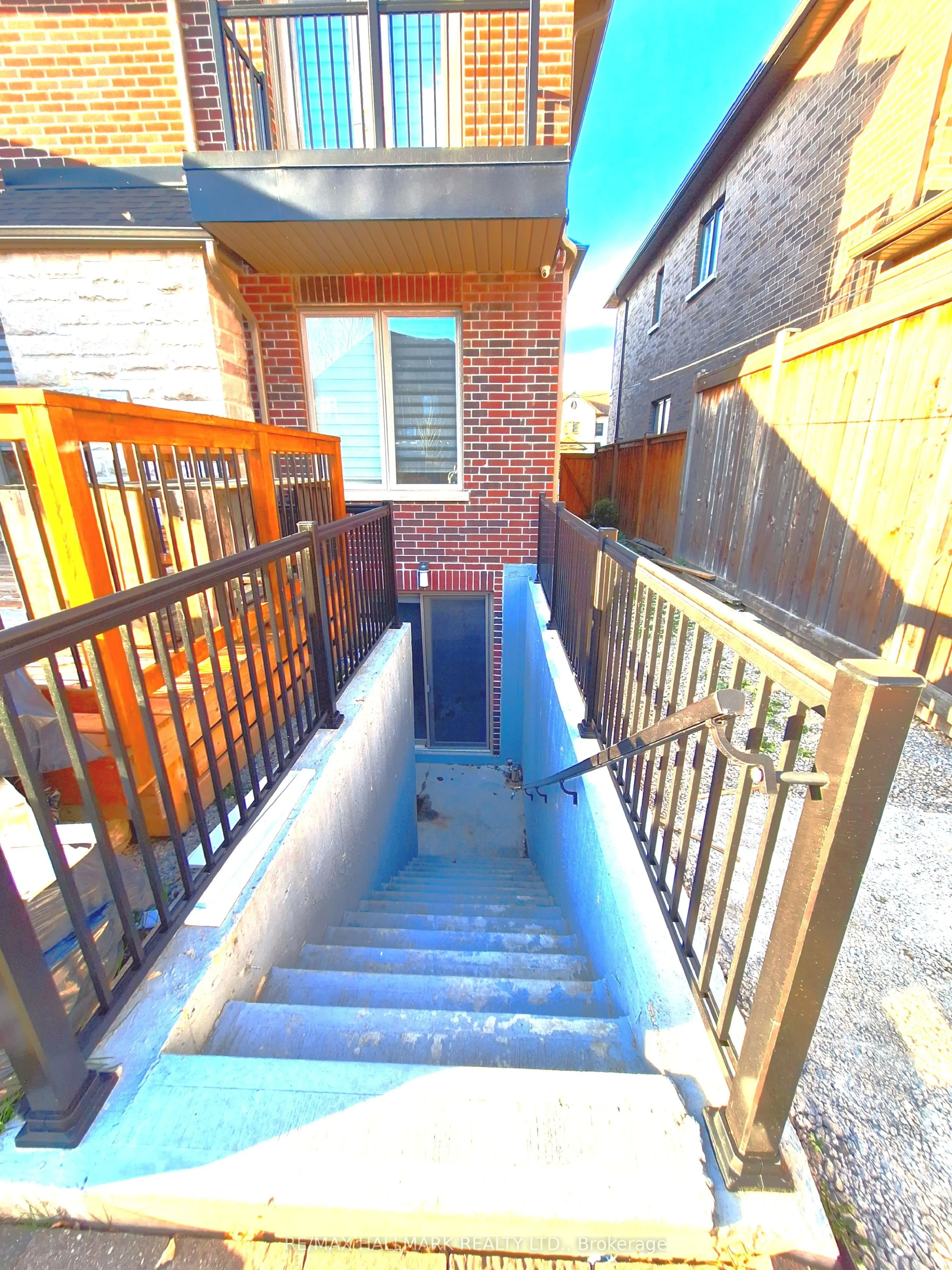 38 Harrison Avenue #LOWER