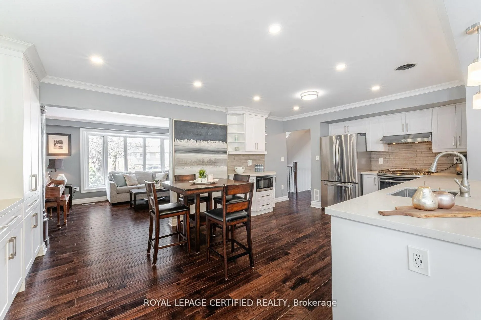 5 Stockman Crescent