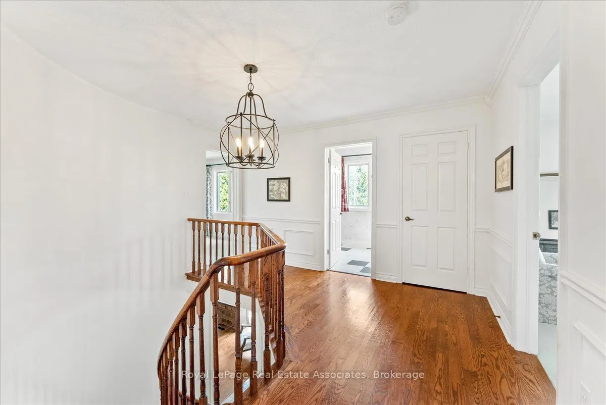 4 Wolf Crescent