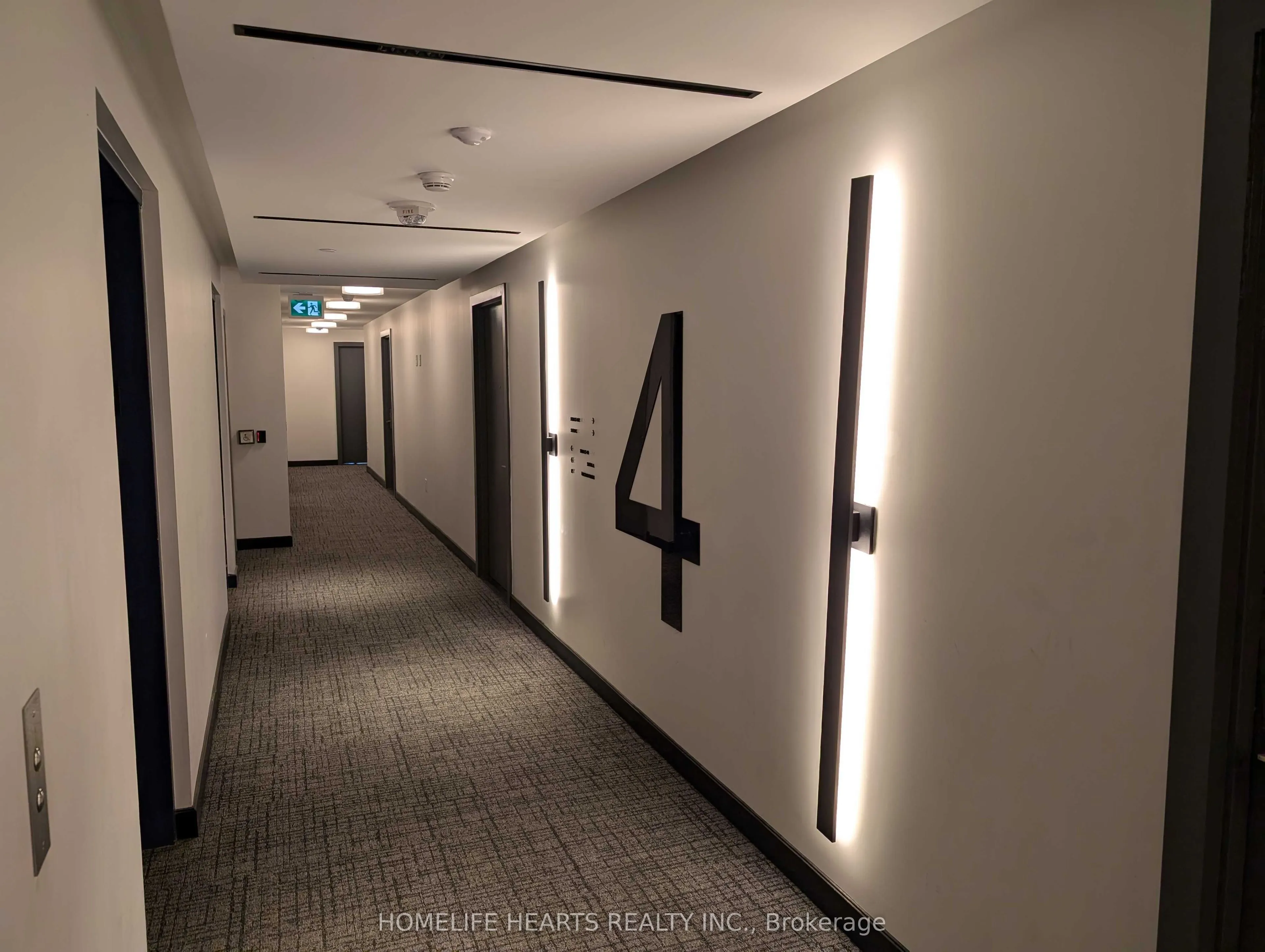 86 Dundas Street E #421