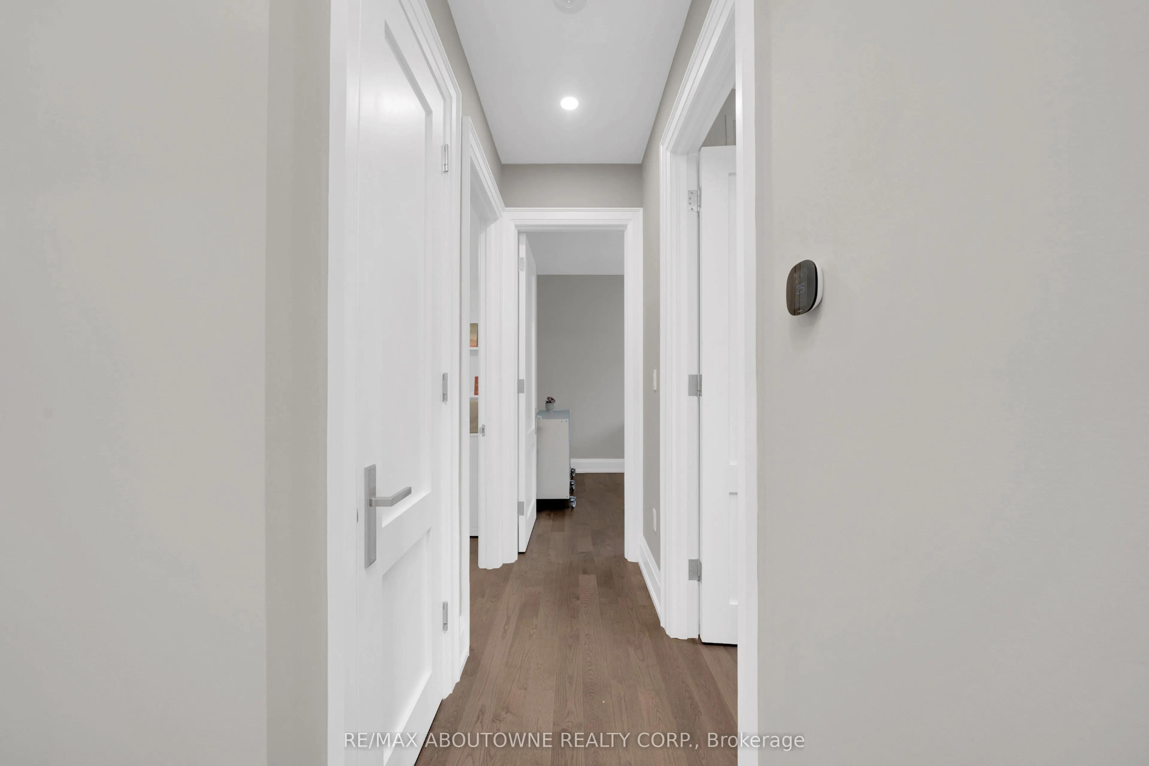 438 Southland Crescent