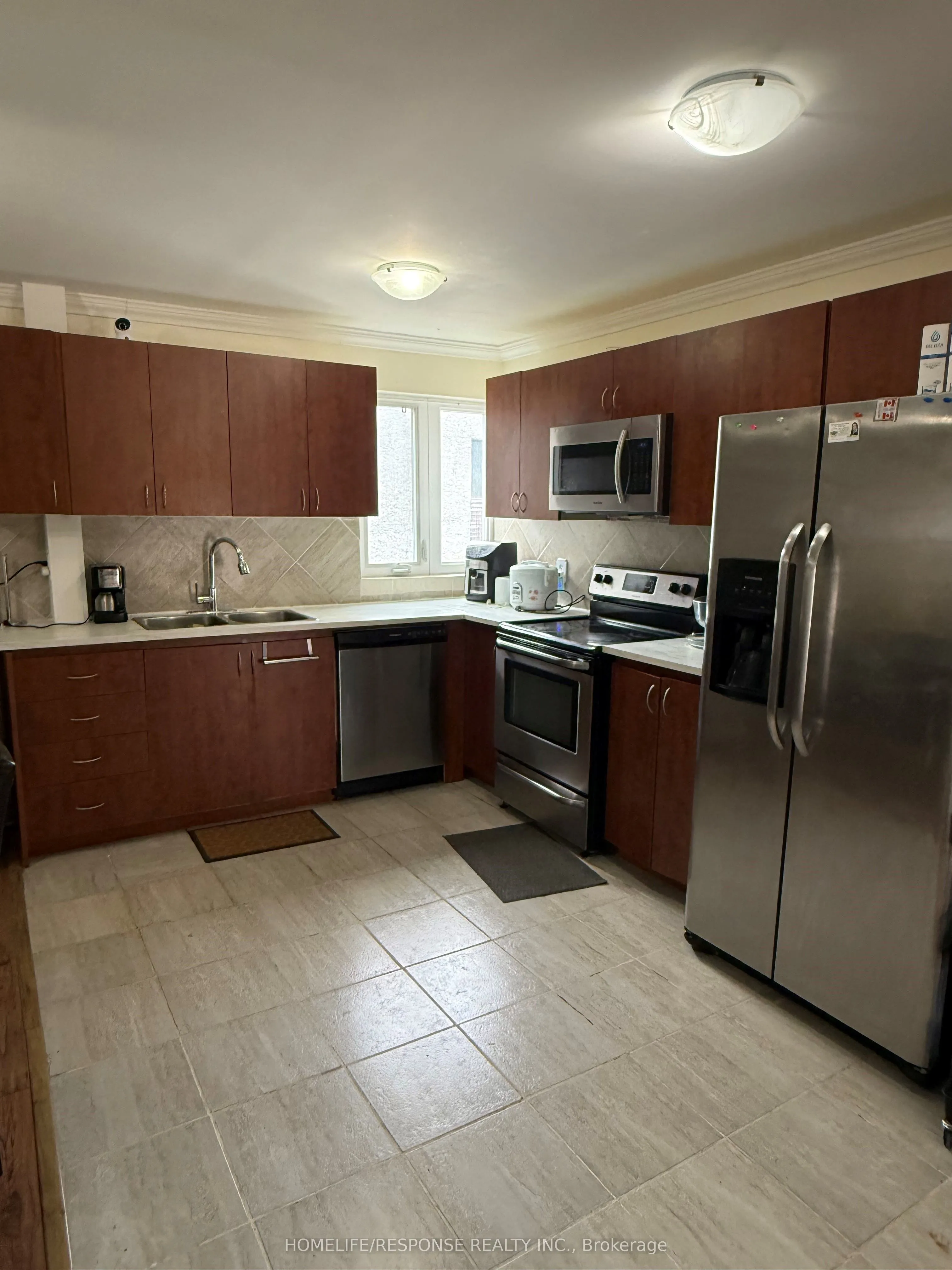 1055 DUNDAS Street E #158
