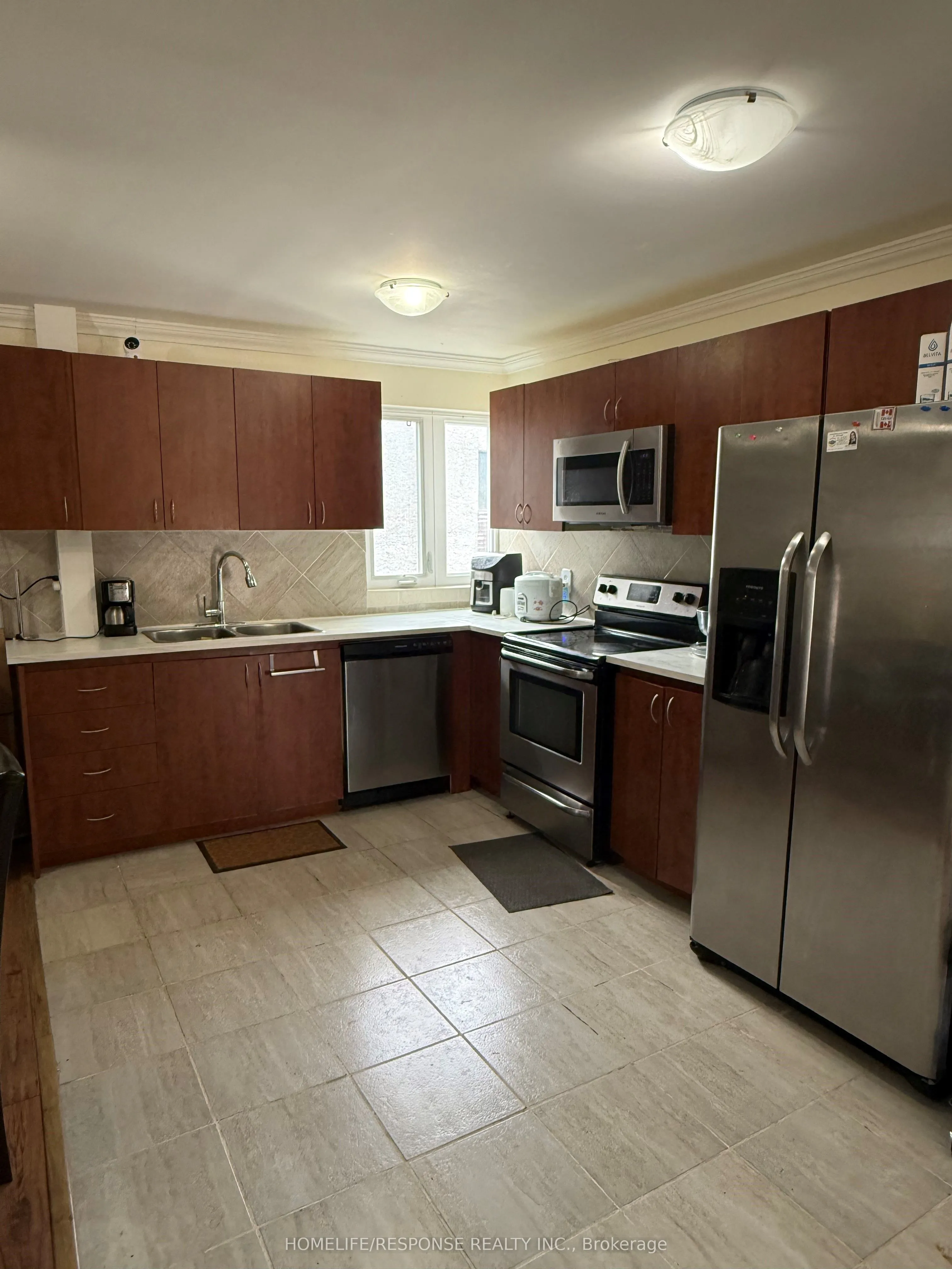1055 DUNDAS Street E #158