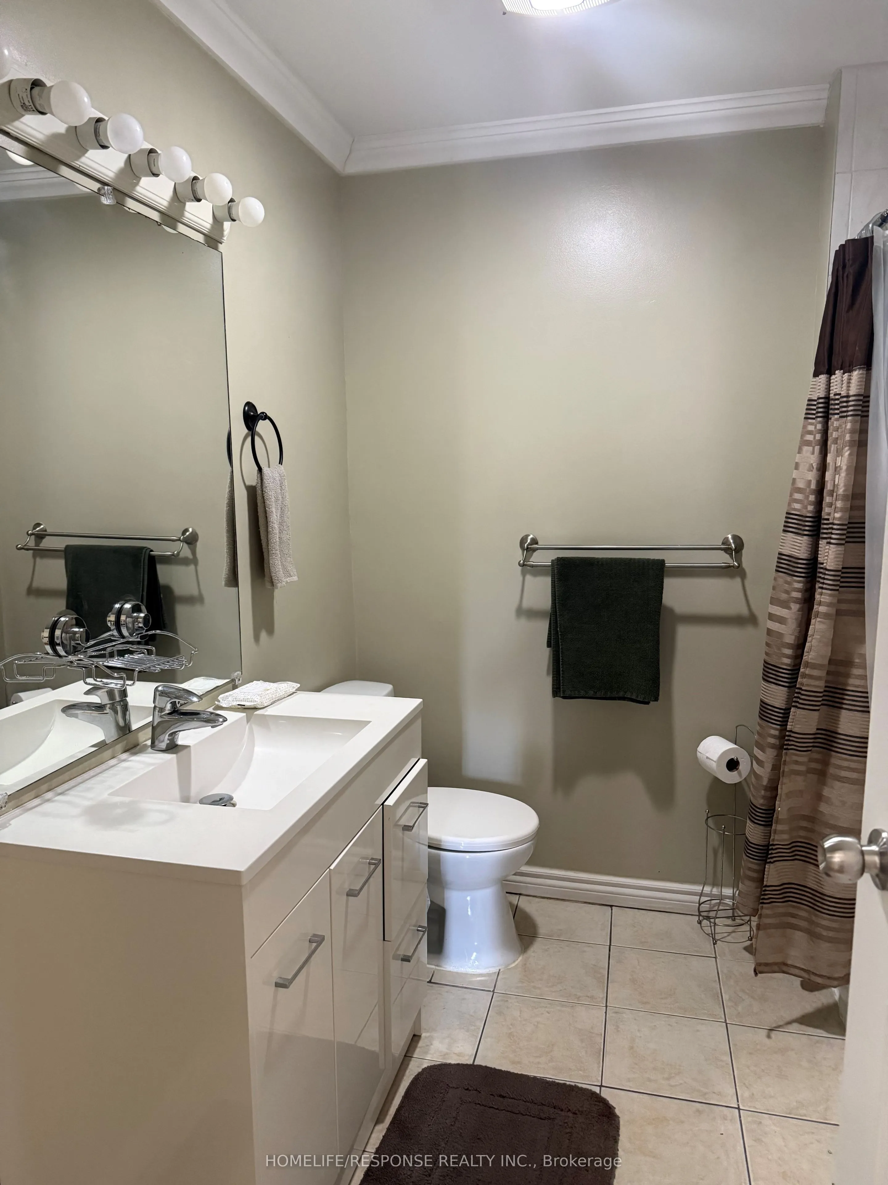 1055 DUNDAS Street E #158