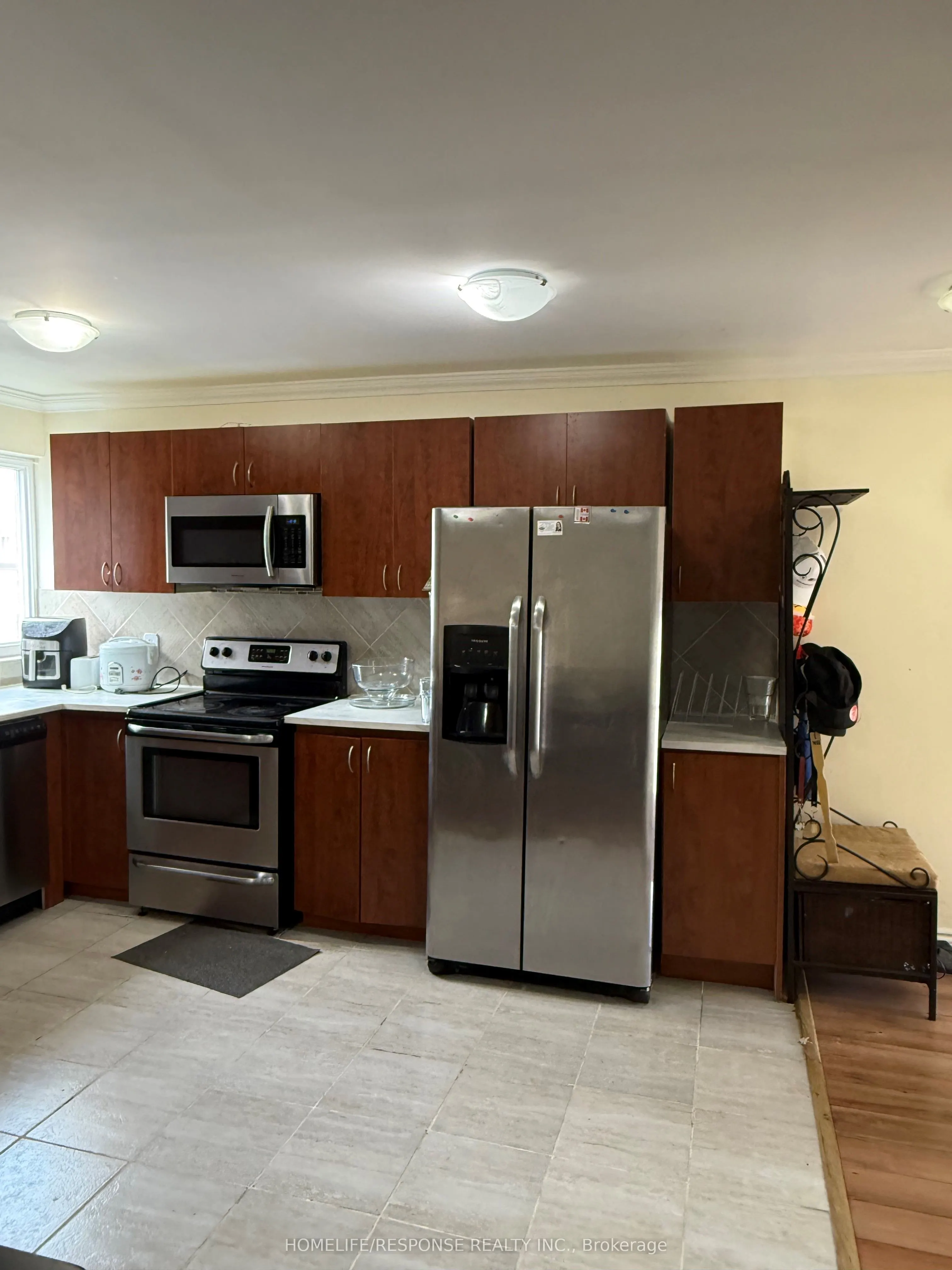 1055 DUNDAS Street E #158