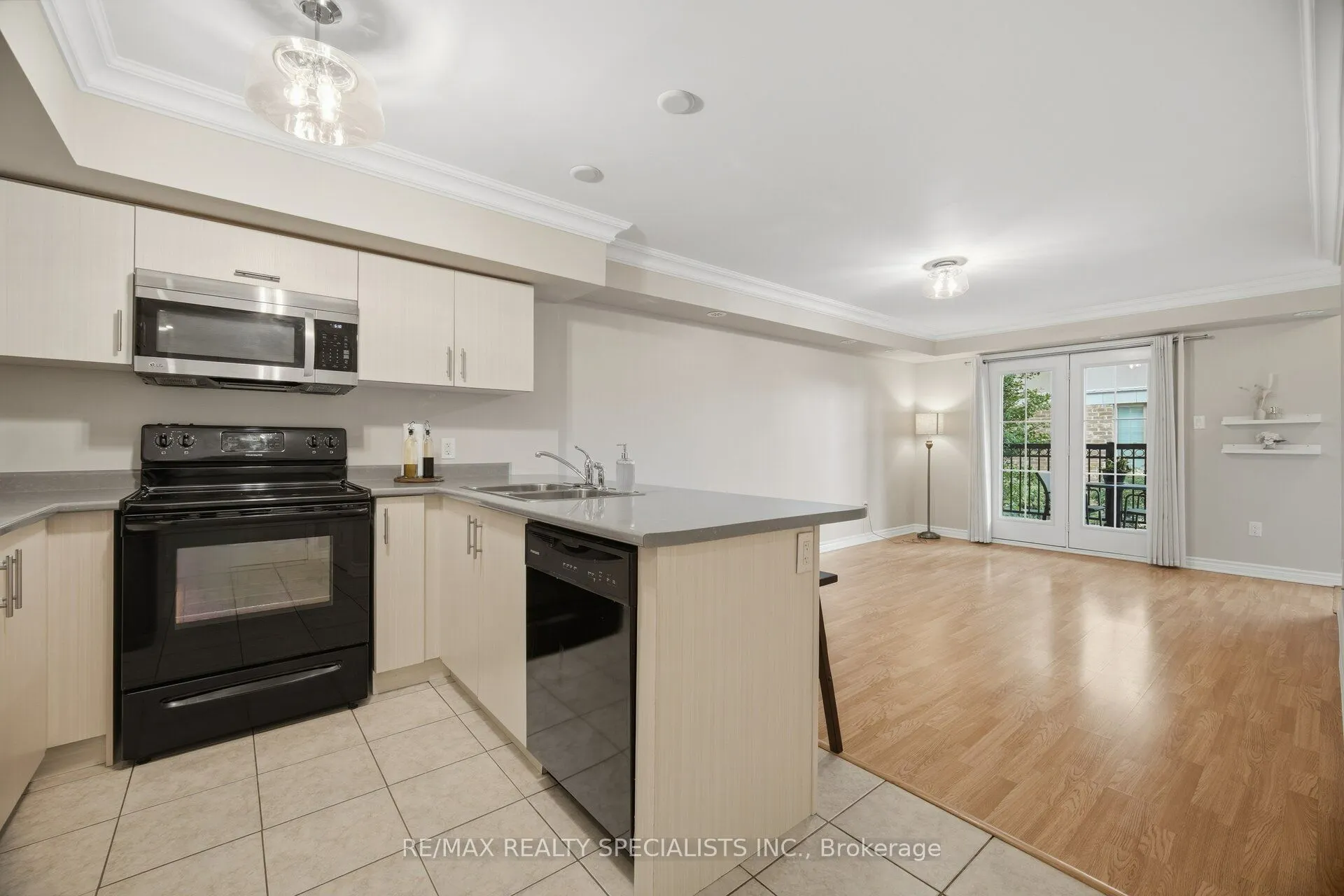 2441 Greenwich Drive #66