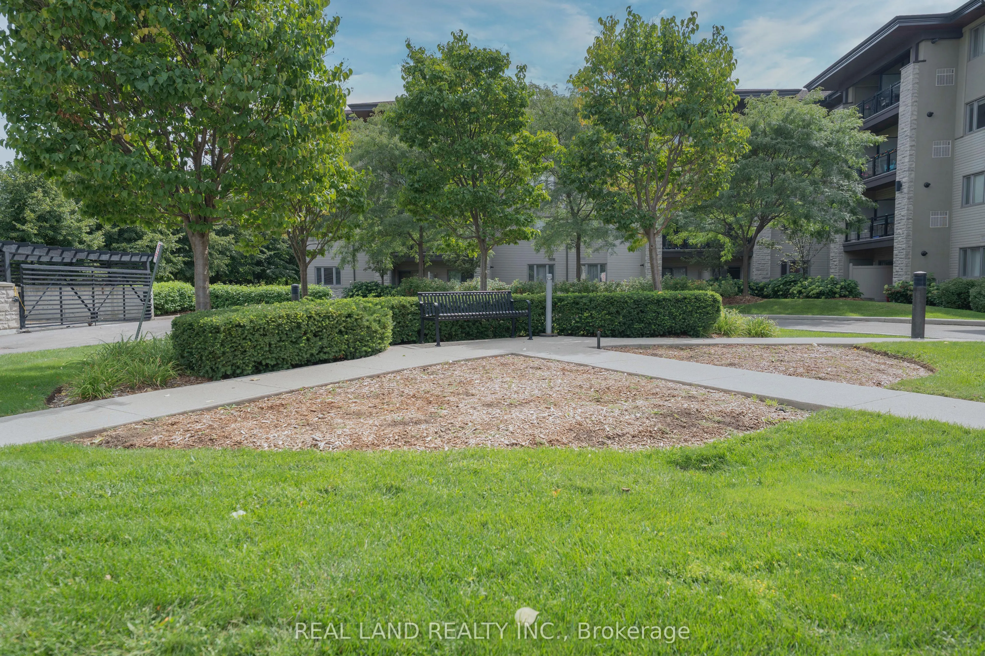 570 Lolita Gardens #127