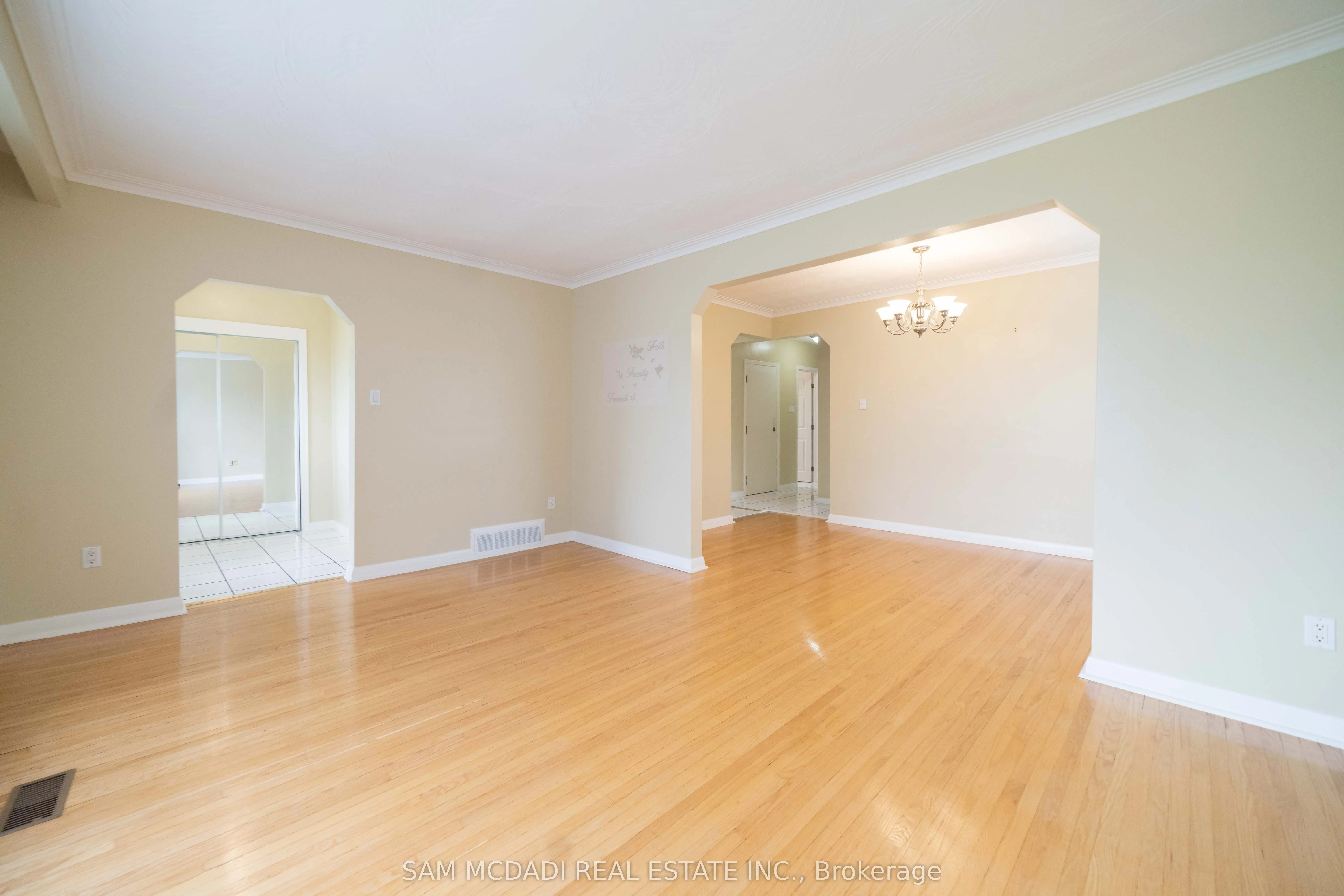 544 Sandmere Place #Upper