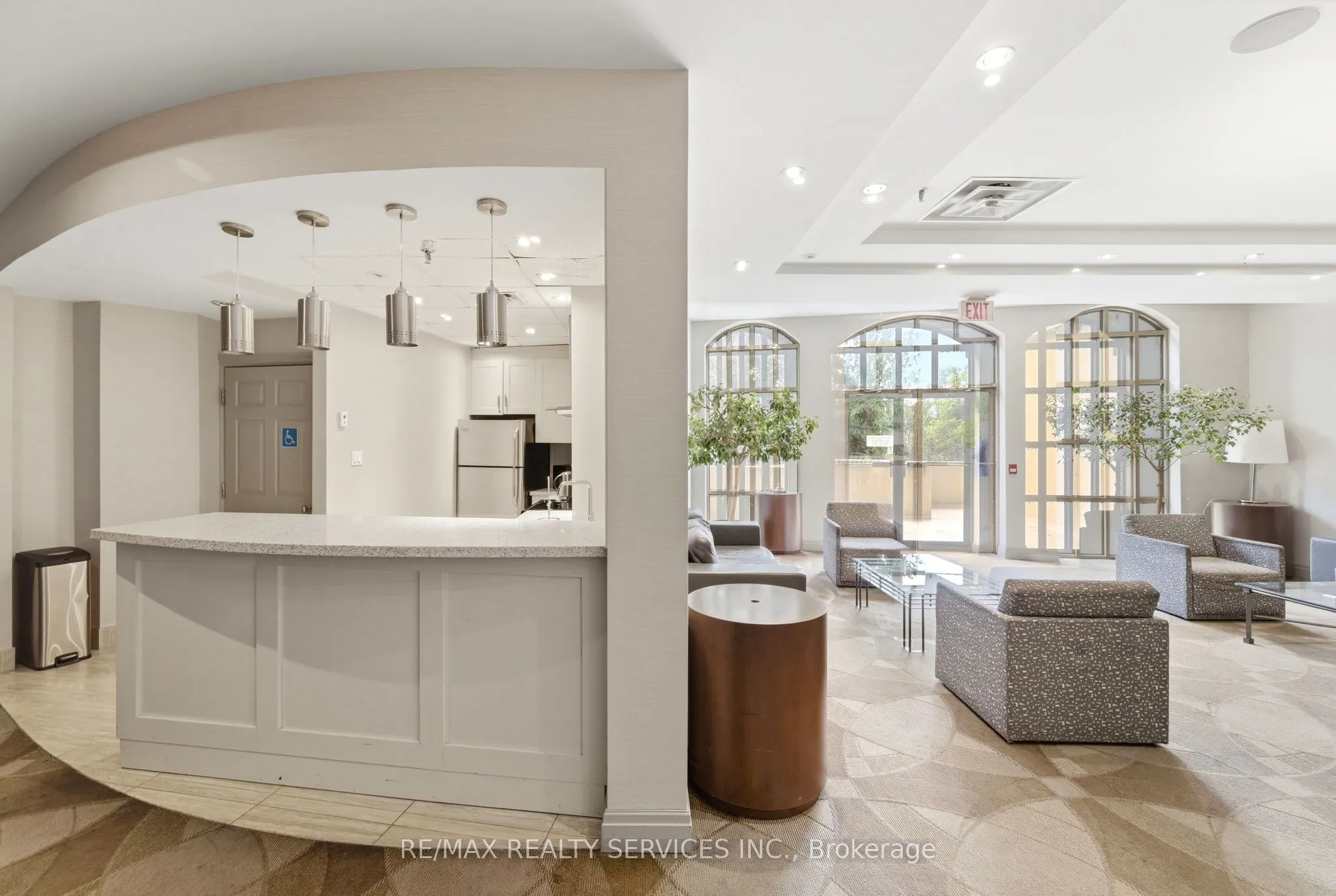 50 Eglinton Avenue W #2007