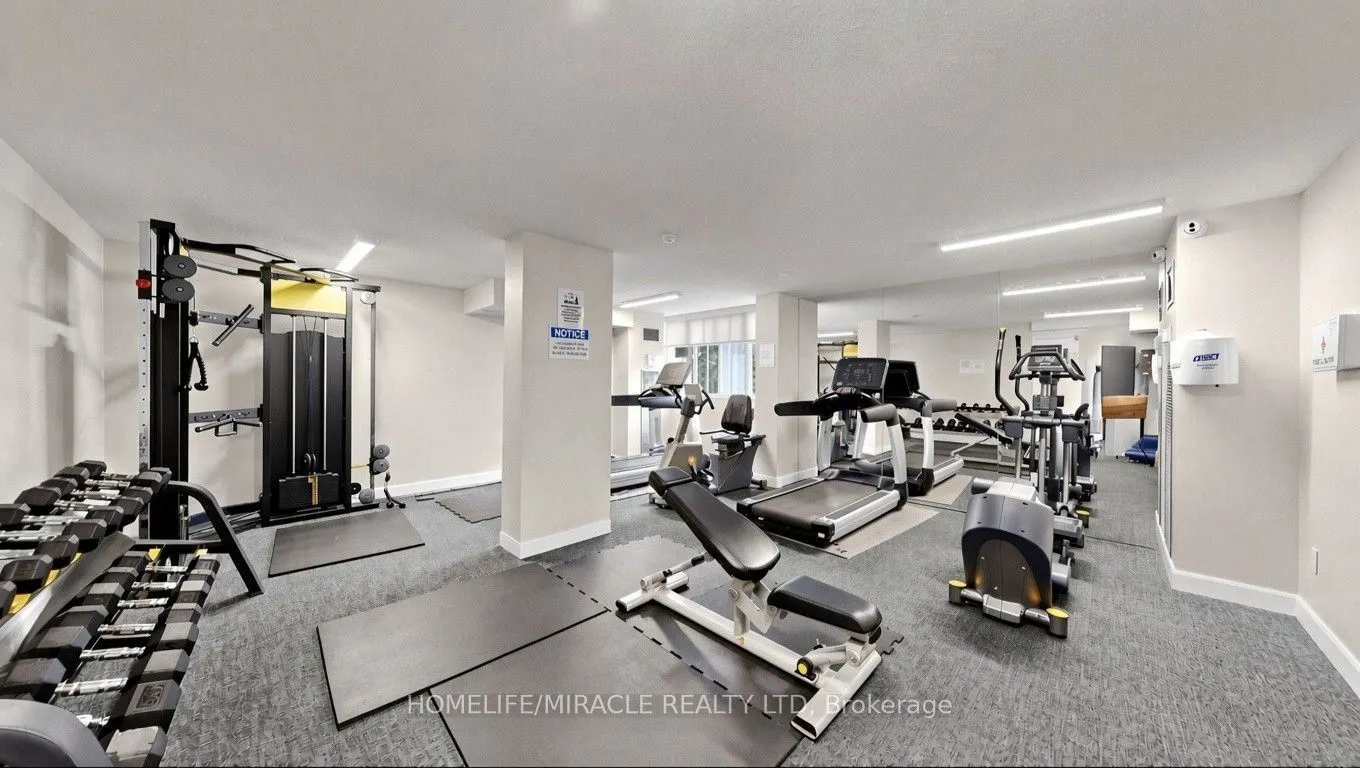 3590 Kaneff Crescent #313