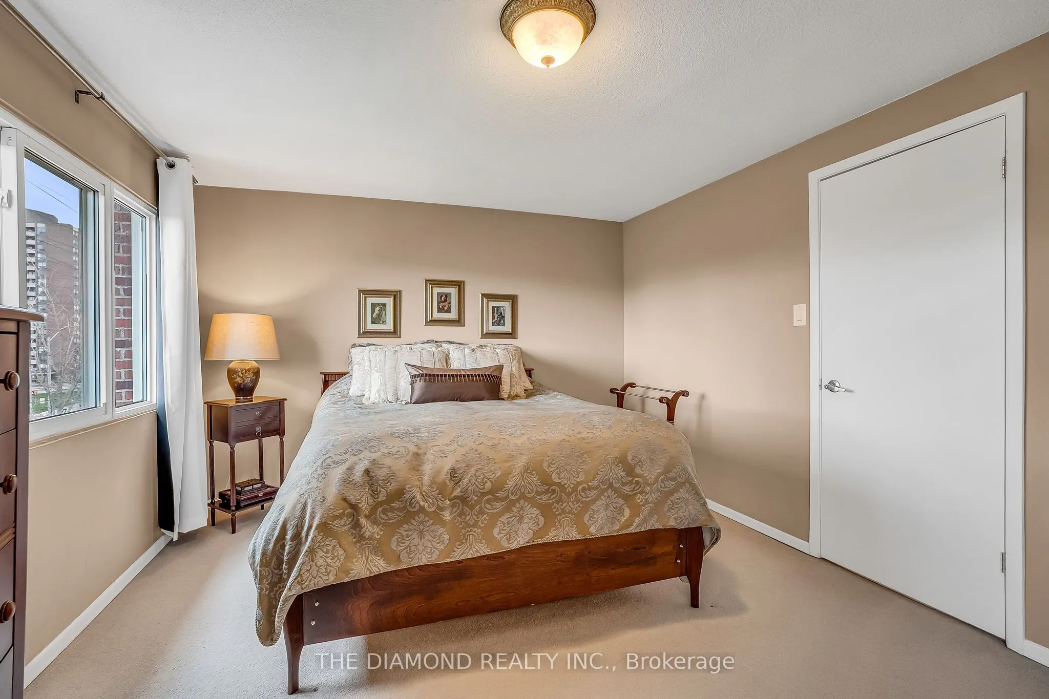 1755 Rathburn Road E #82