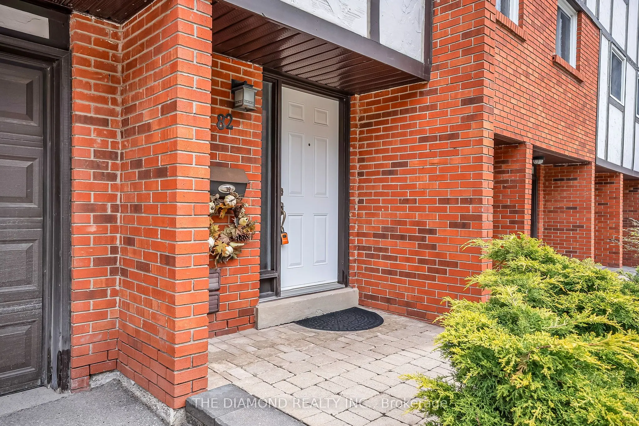 1755 Rathburn Road E #82