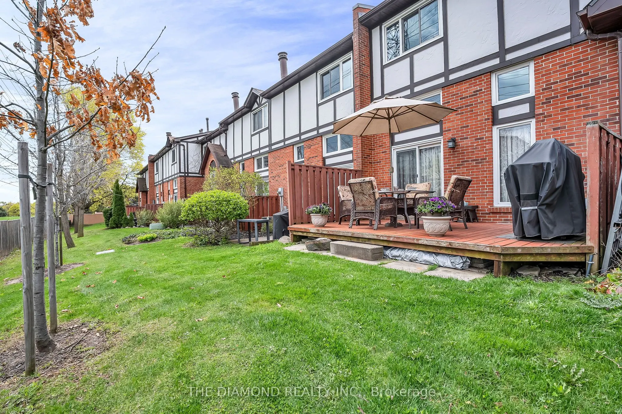 1755 Rathburn Road E #82