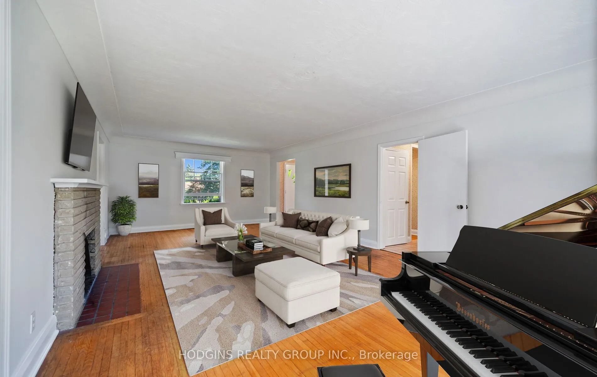 1558 Broadmoor Avenue