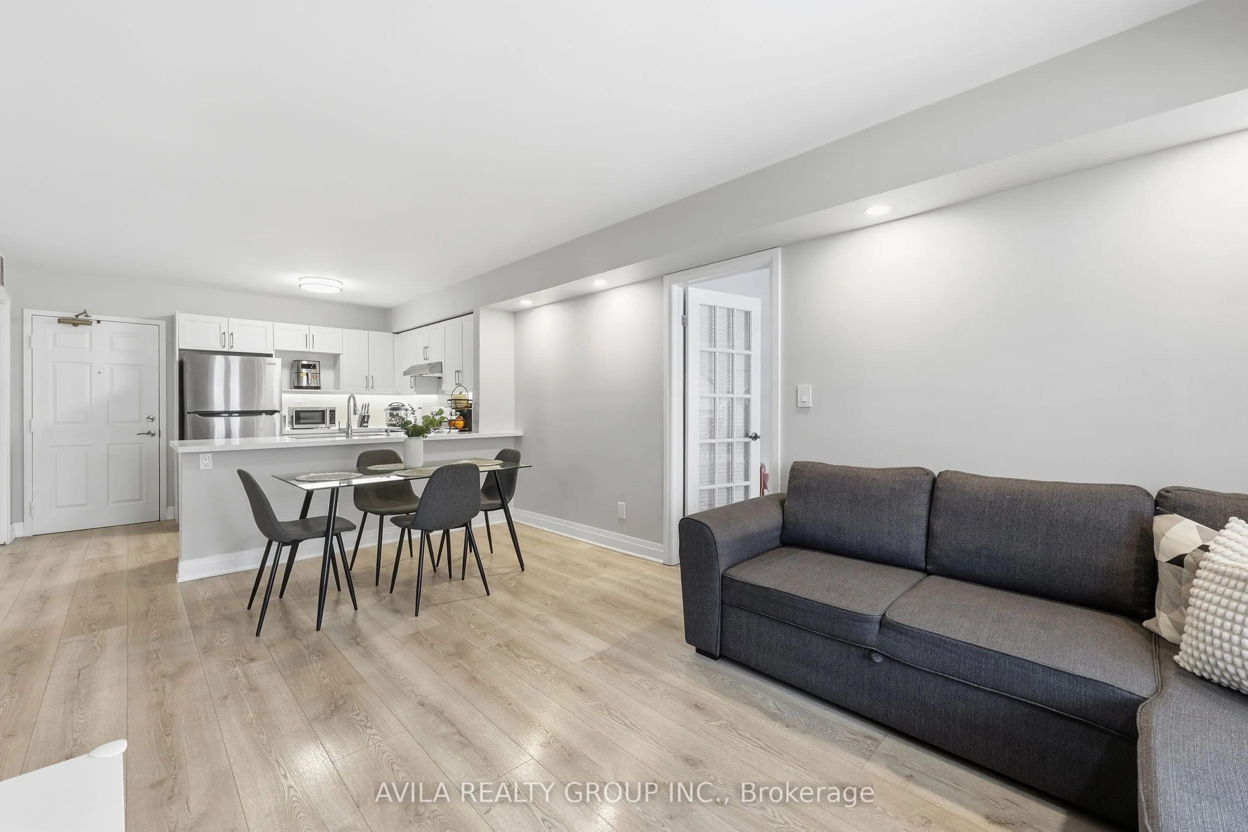 1460 Bishops Gate #203