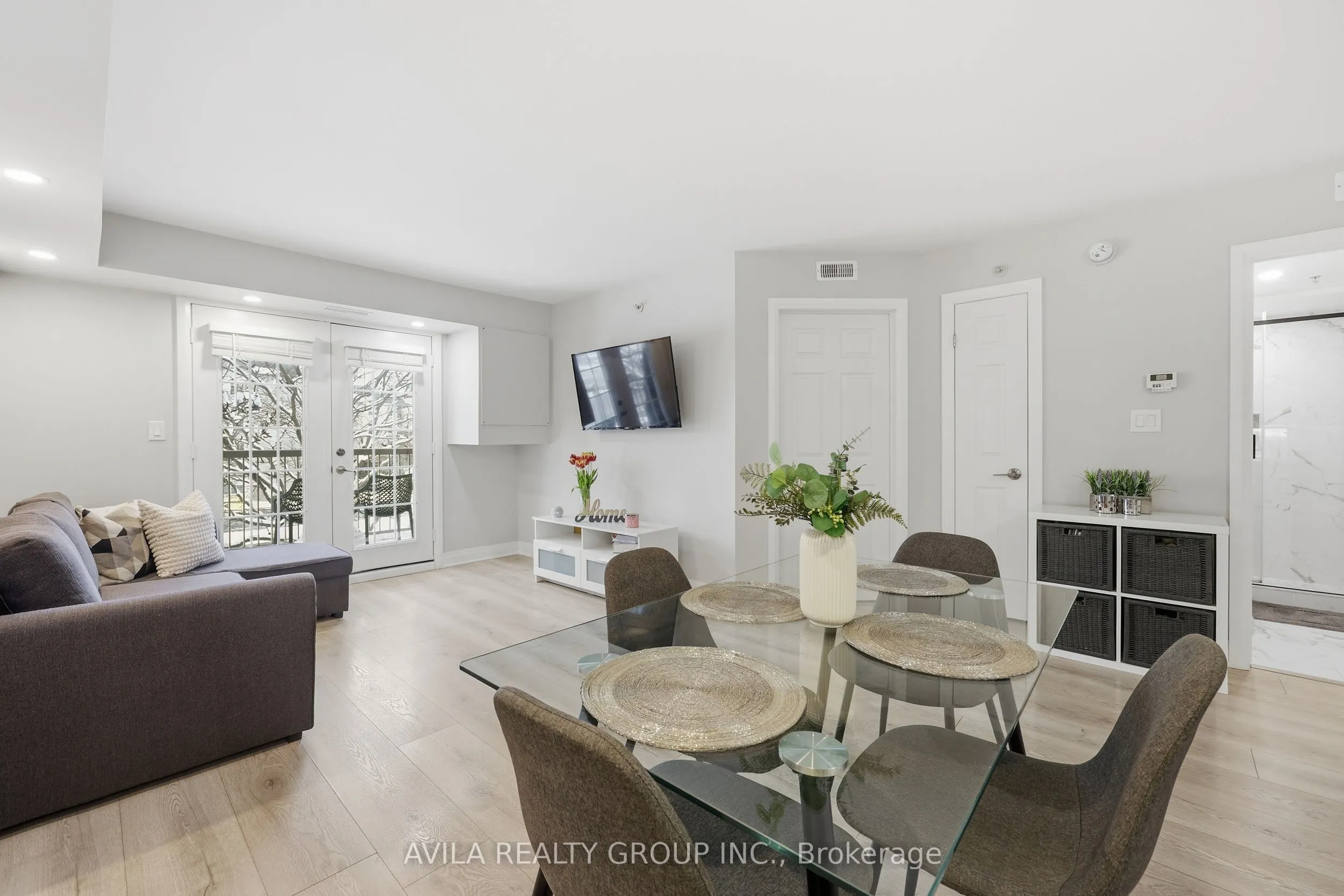 1460 Bishops Gate #203
