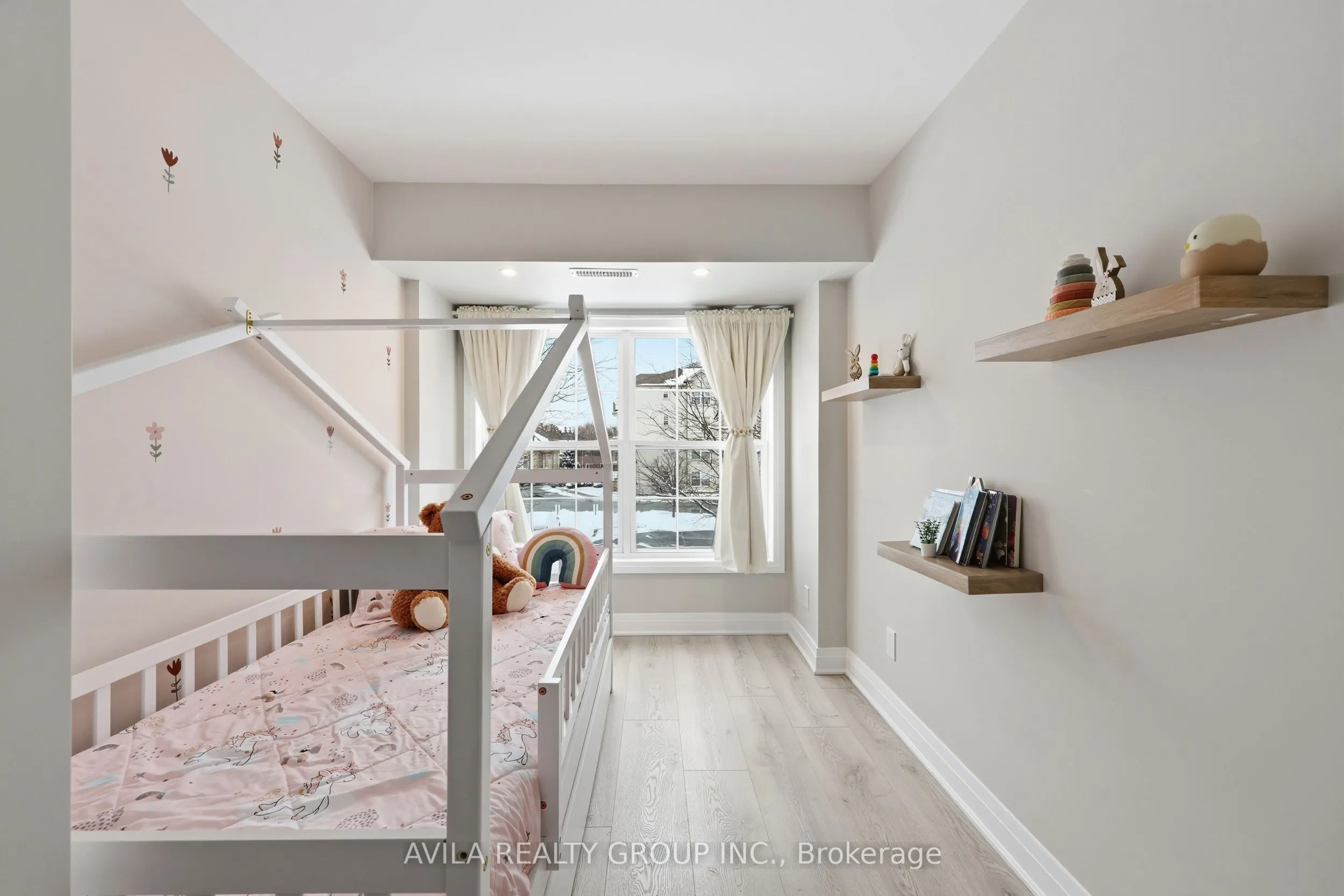 1460 Bishops Gate #203