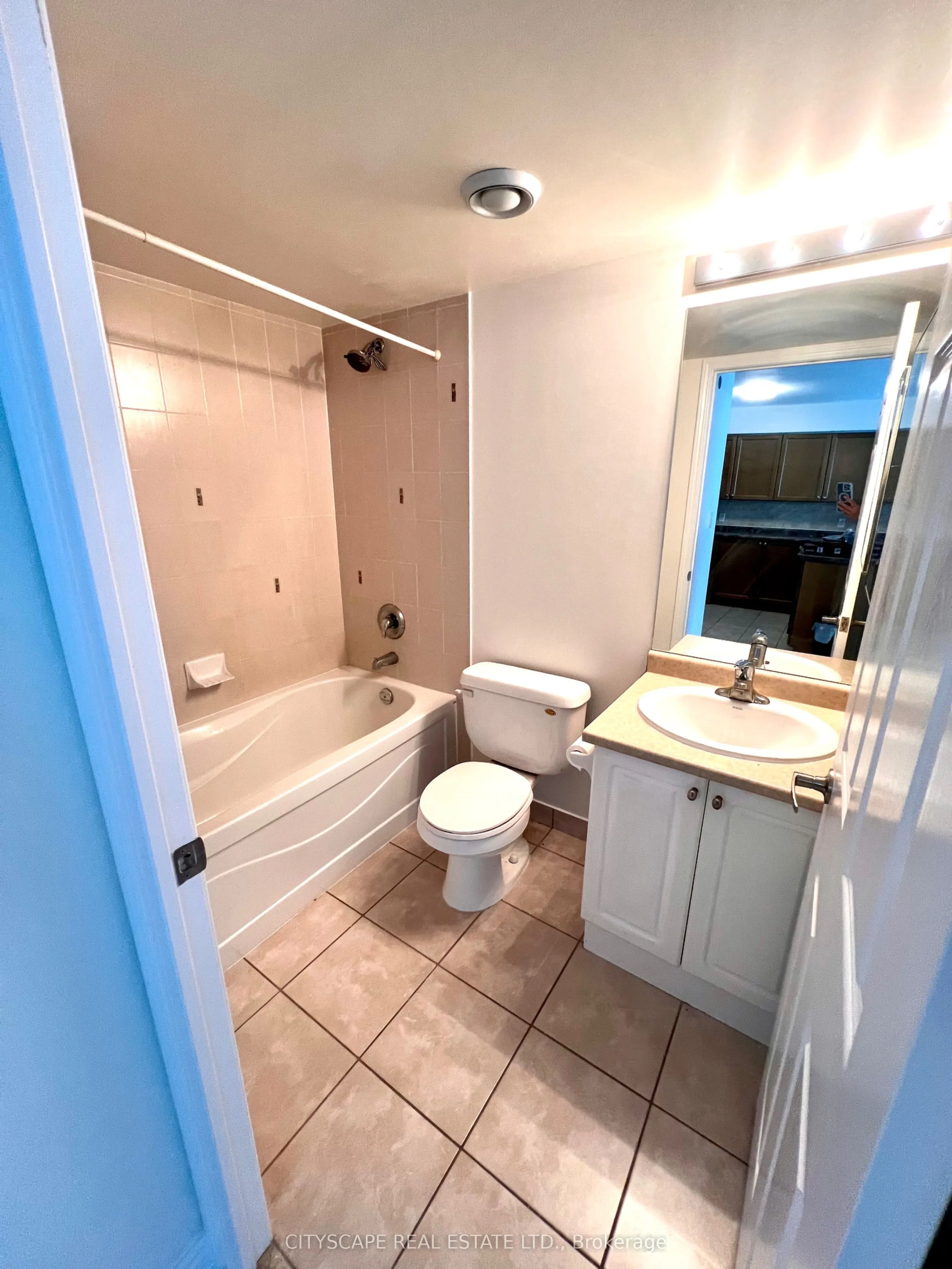 335 Rathburn Road #1808