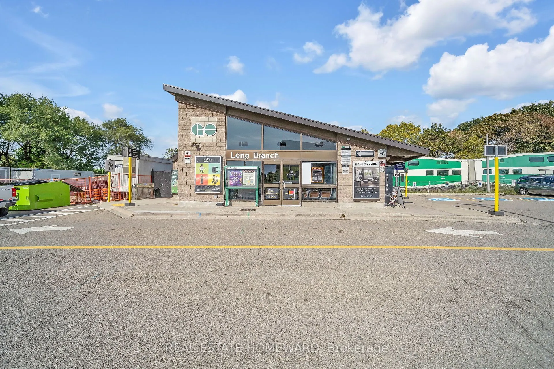 1515 Lakeshore Road E #1505